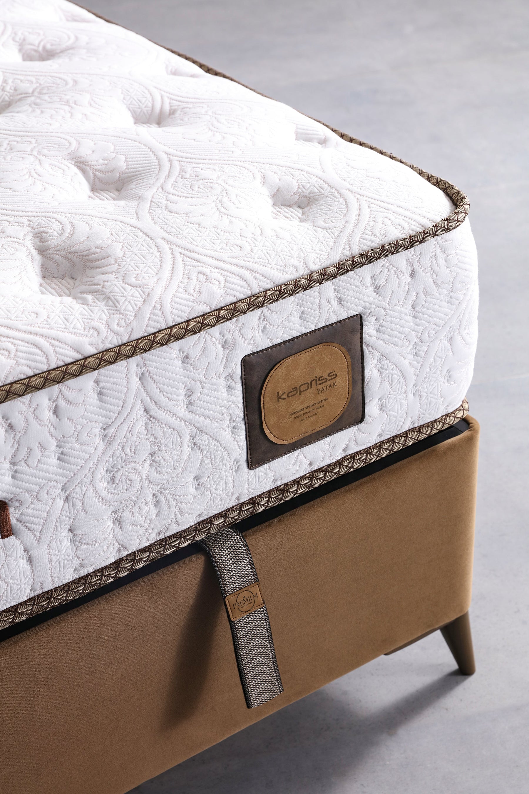 Selectum Mattress by Netline Interiors