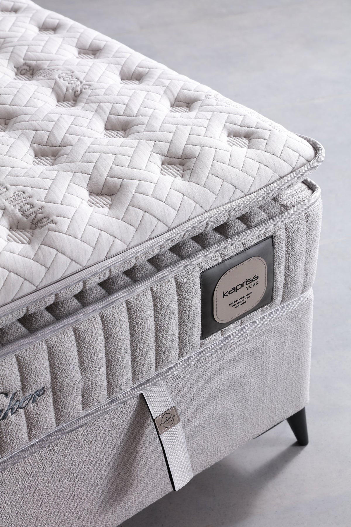 Sleepmaker Mattress by Netline Interiors