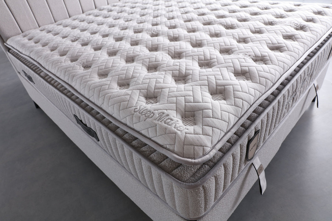 Sleepmaker Mattress by Netline Interiors