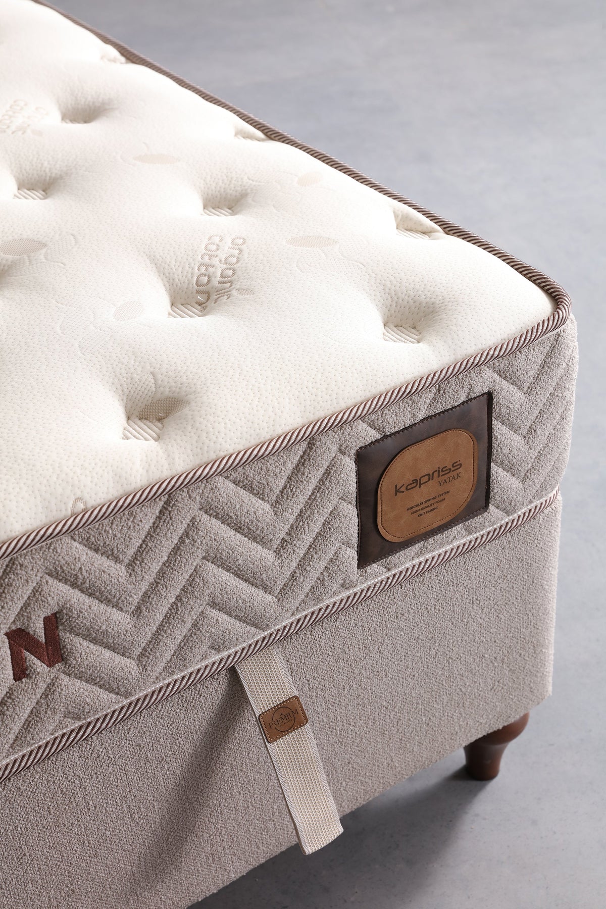 Linen mattress by Netline Interiors