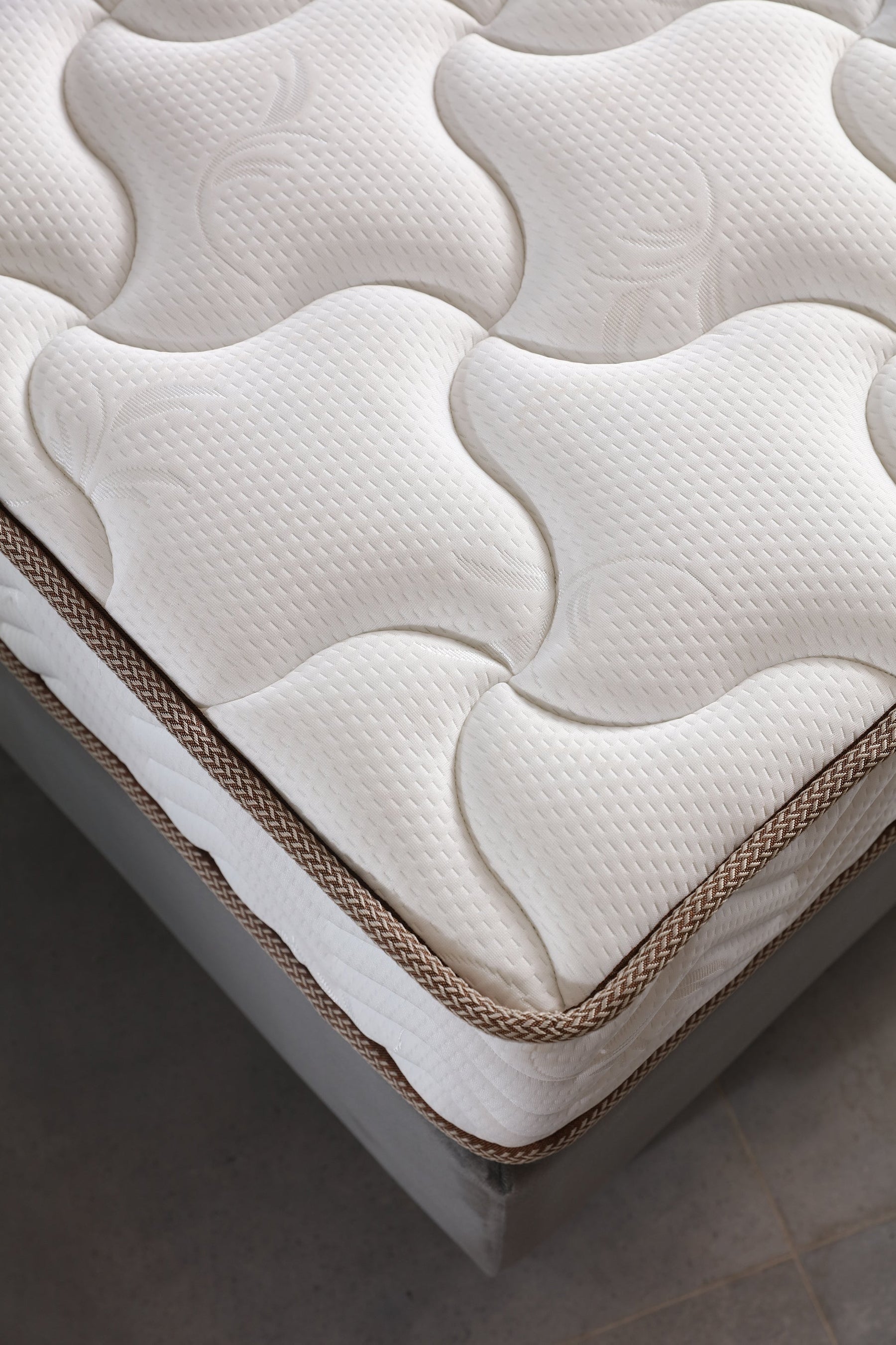 Selena Mattress by Netline Interiors