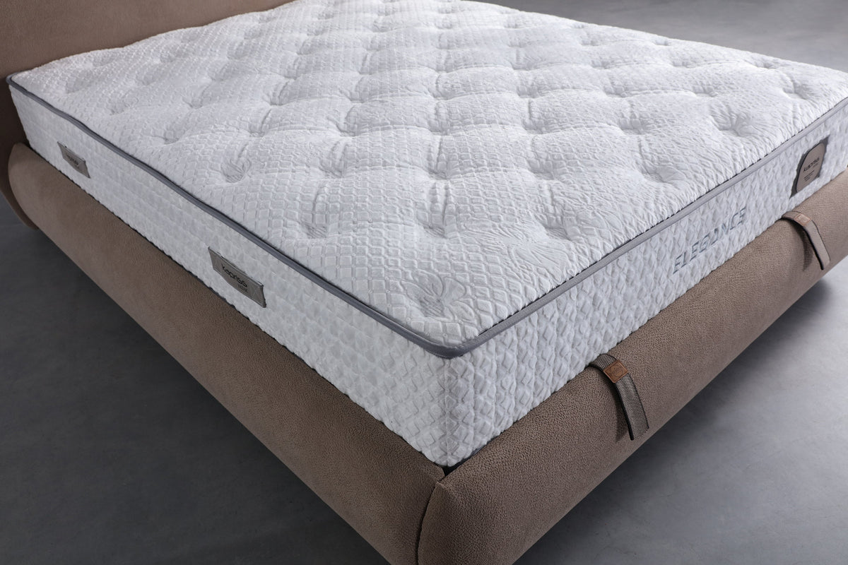 Elegance Bed Set by Netline Interiors
