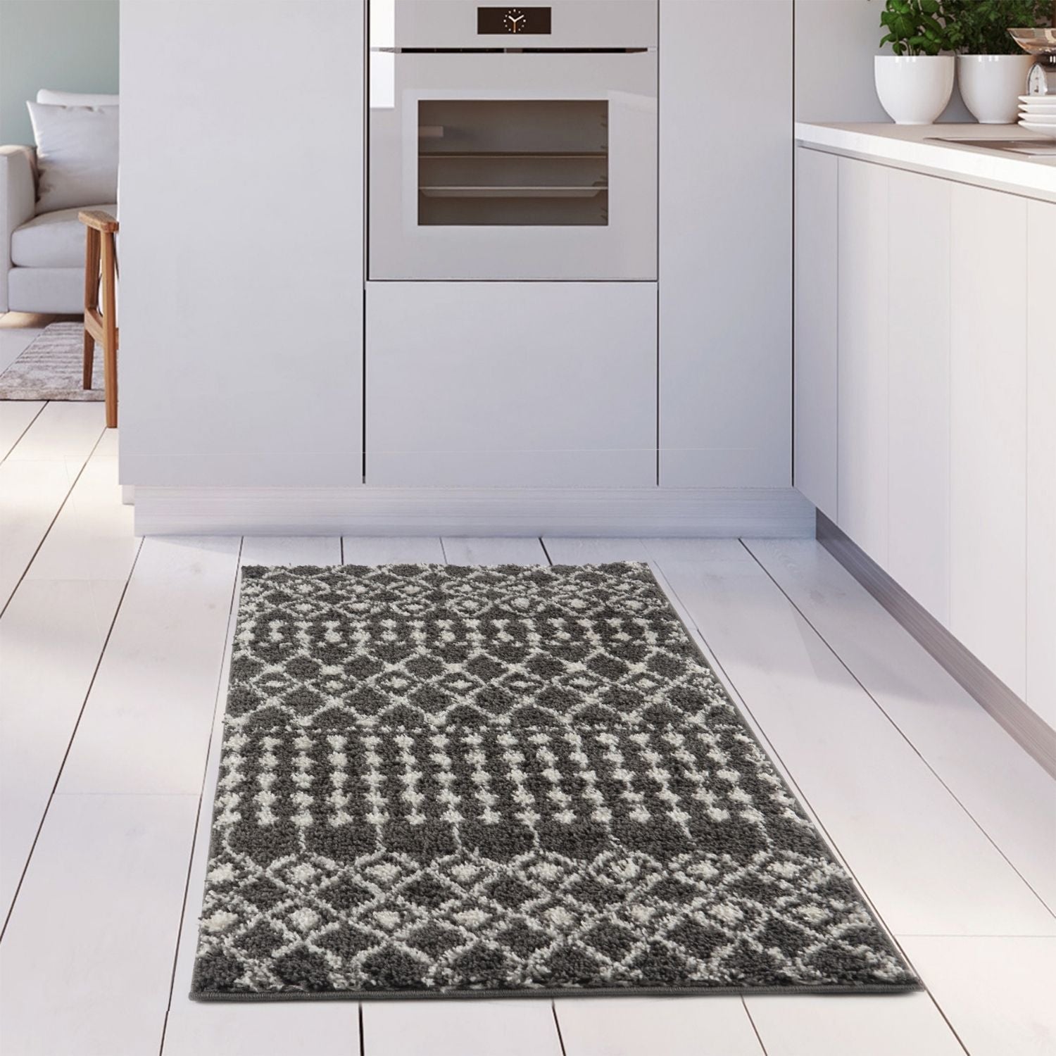 Moroccan Dark Grey Shaggy Rug | 1040
