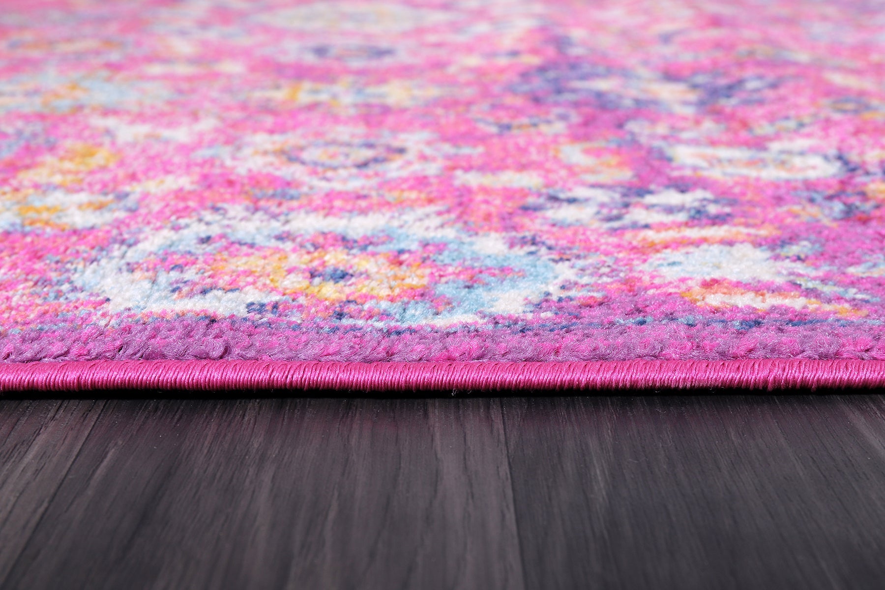 Vintage Area Rug 7653 – Pink Boho Floral Medallion