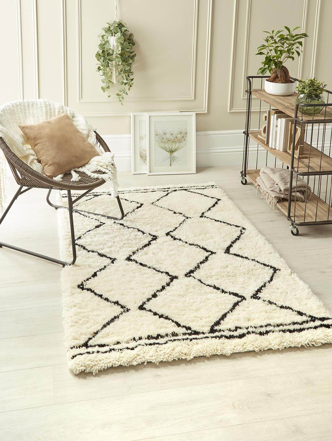 Berber Cream/Black Wool Shaggy Rug