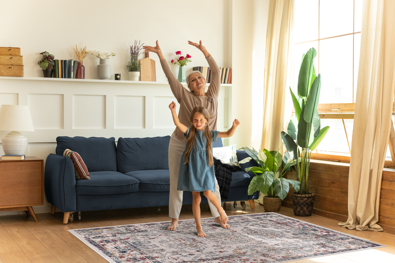 Vintage Area Rug 7659 – Beige Traditional Pattern