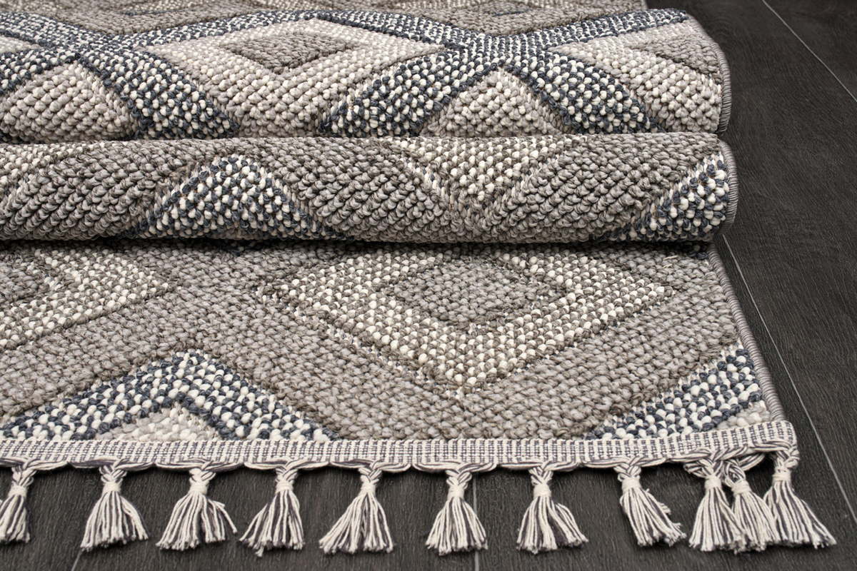 Textured grey and cream polypropylene runner rug with diamond pattern, UV resistant indoor outdoor flatweave carpet by Netline Home.