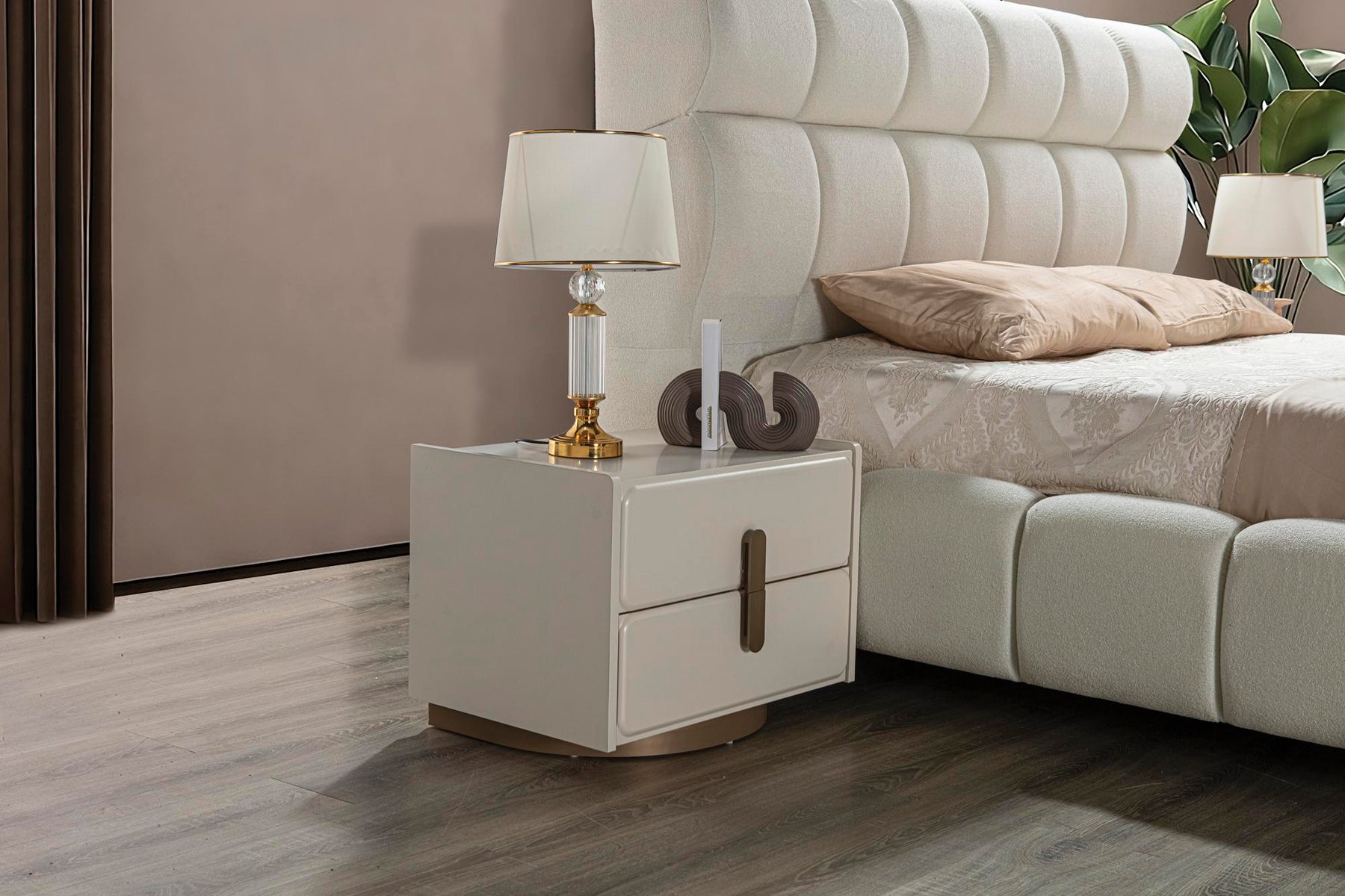 Mona Bedroom (R) by Netline Interiors