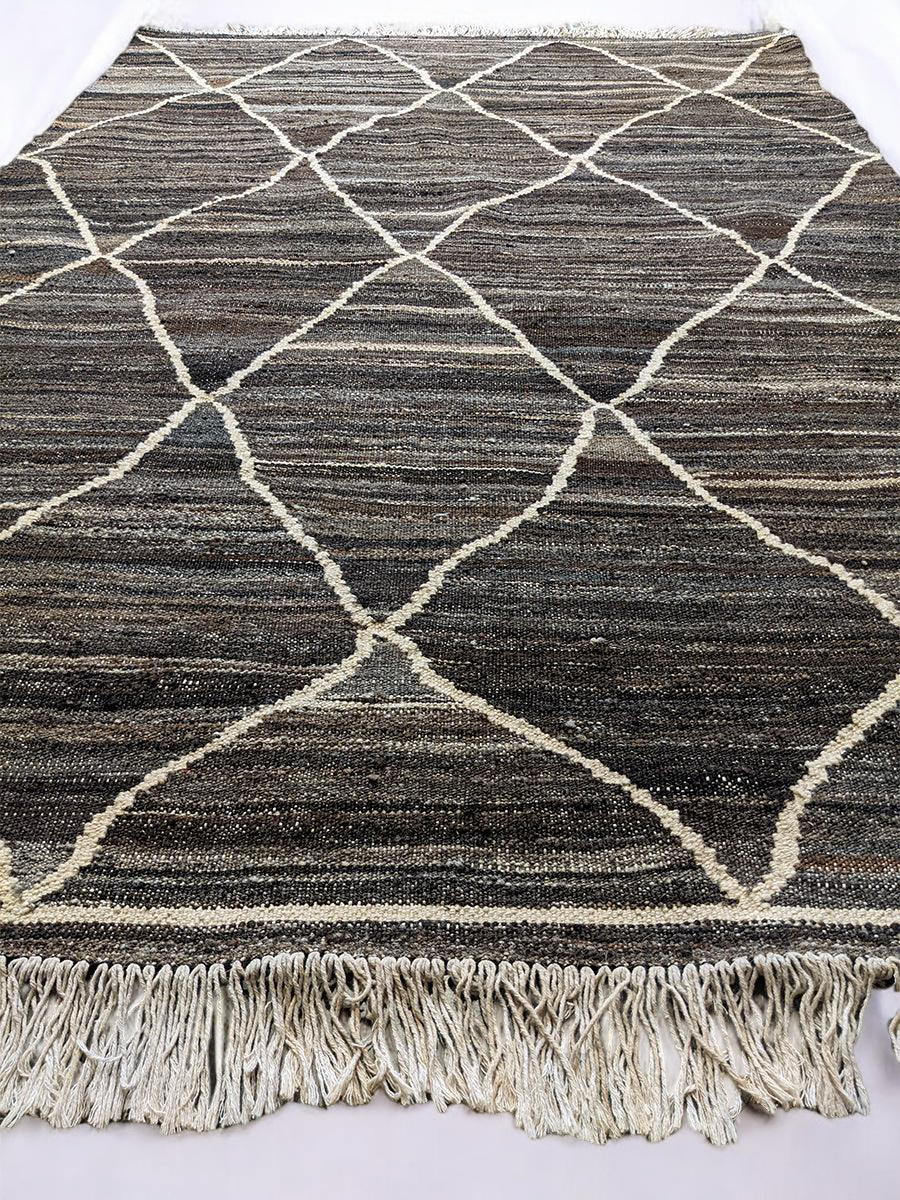 Zarifa Flatweave Rug - 183 x 132 cm