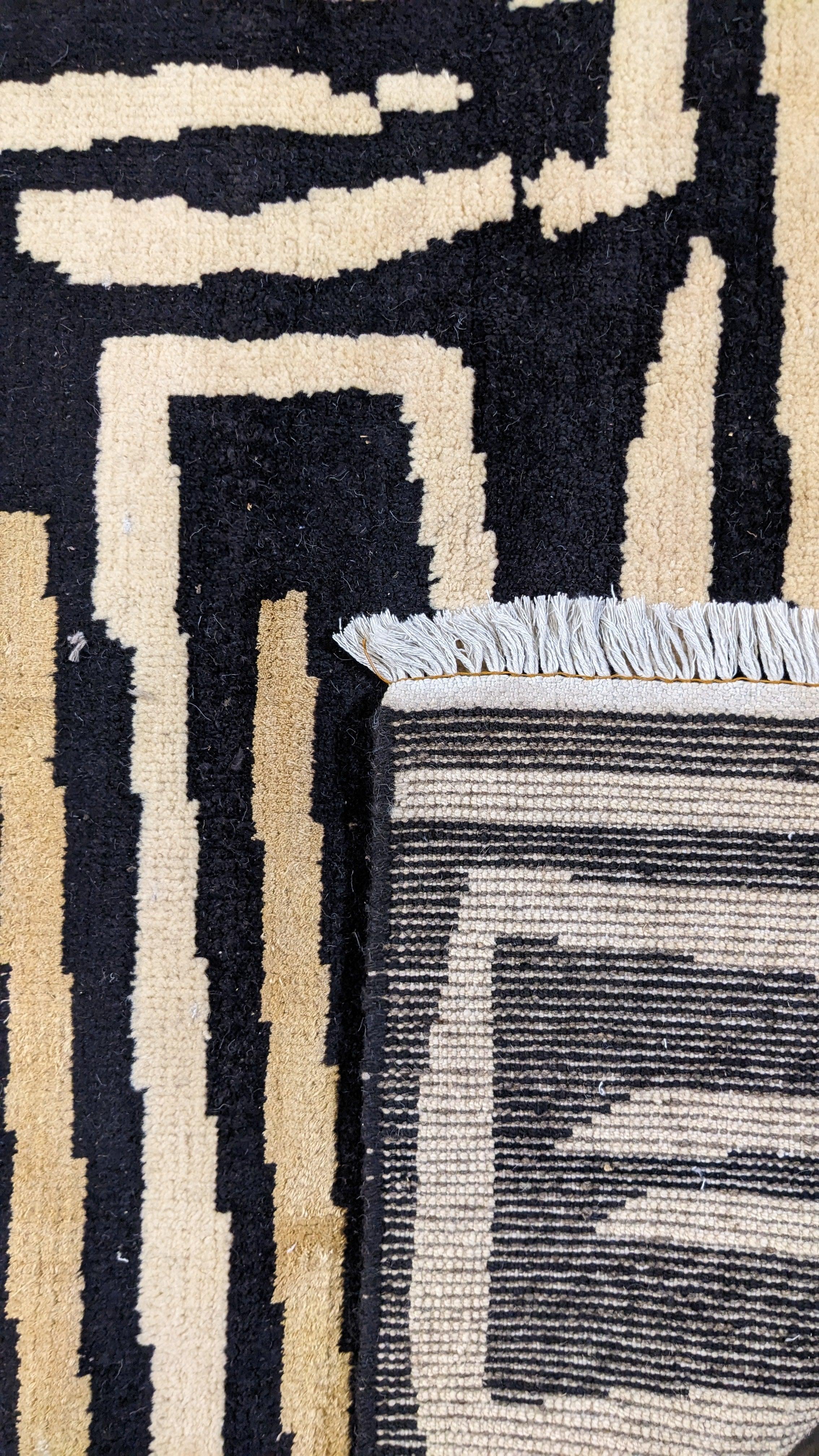 Zulu Hand Knotted Rug - 278 x 244 cm