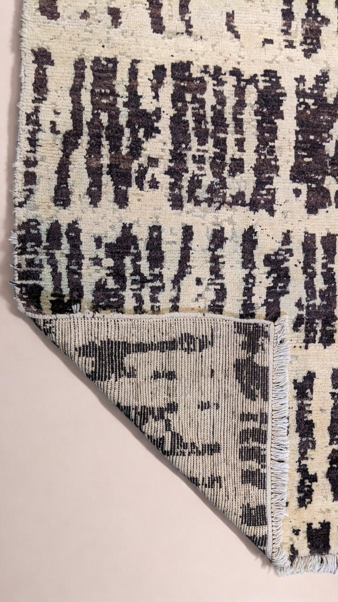 Tuareg Hand Knotted Rug - 305 x 244 cm