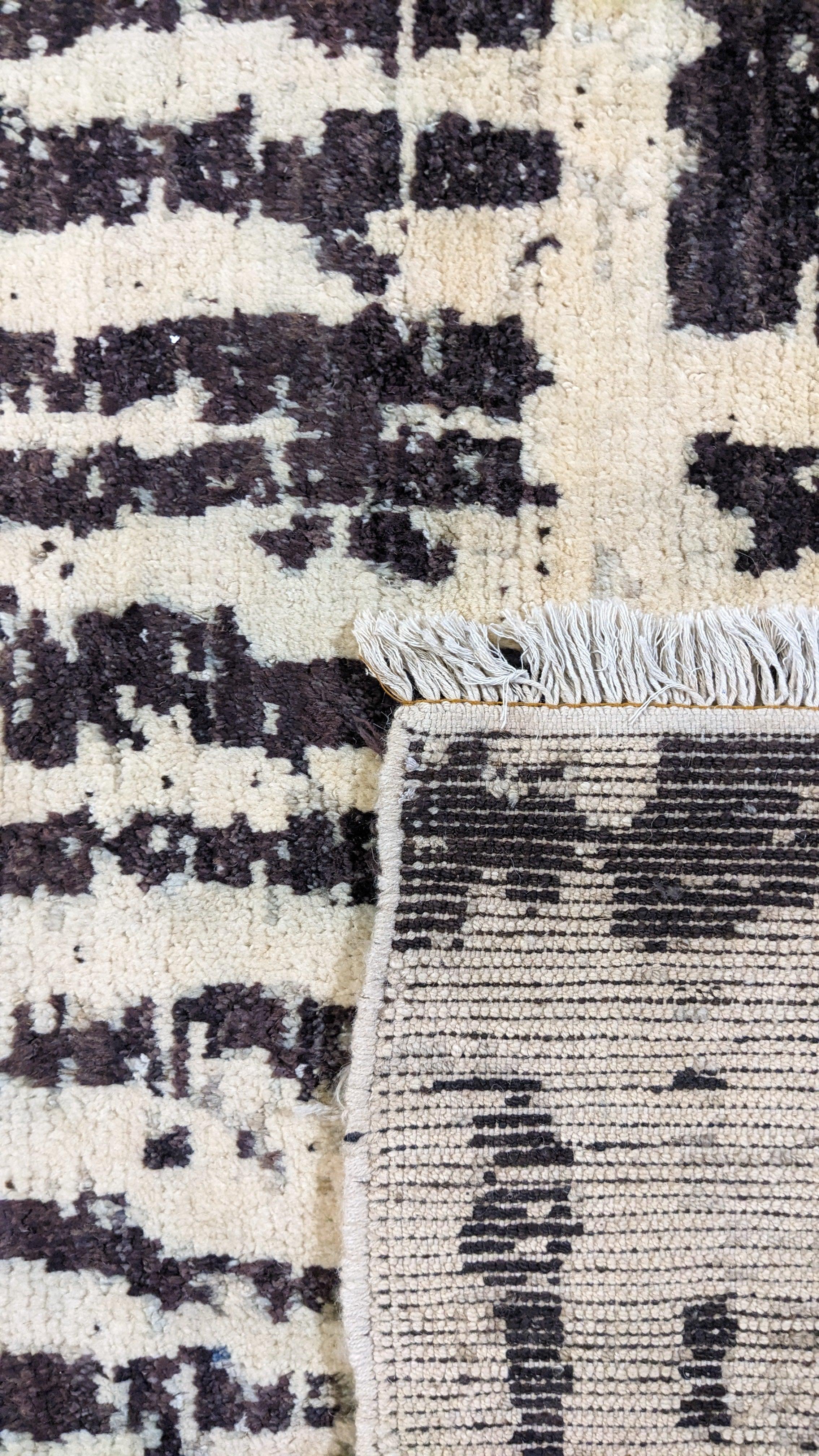 Tuareg Hand Knotted Rug - 305 x 244 cm