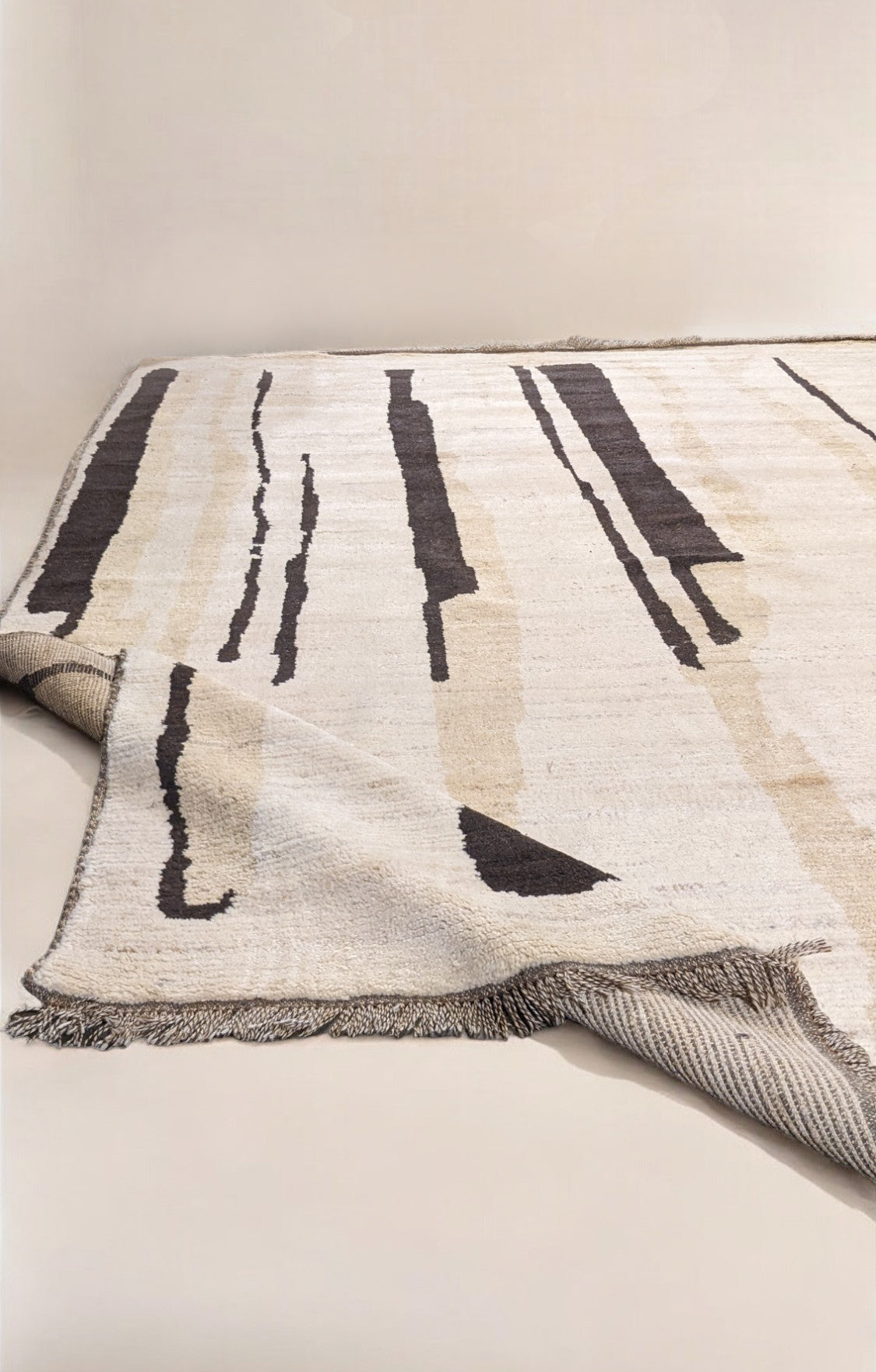 Jynx Hand Knotted Rug - 302 x 244 cm