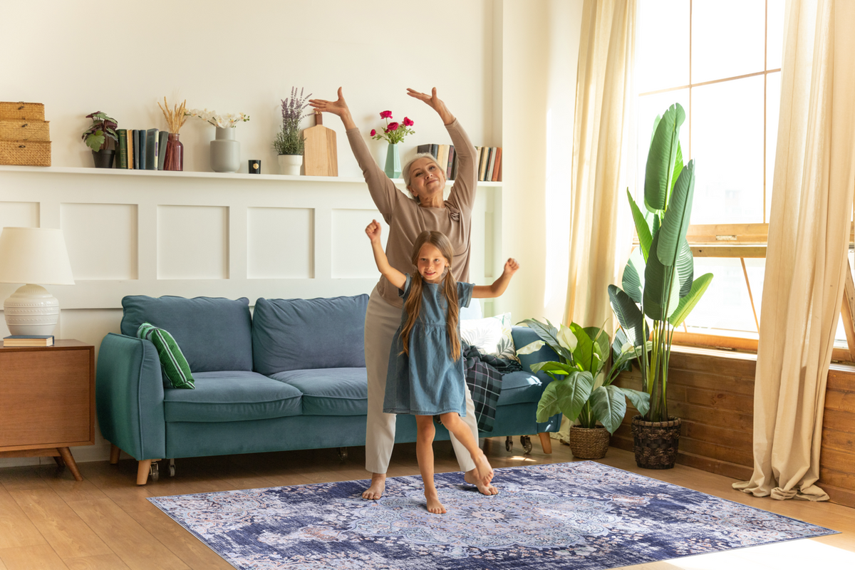RW1487 washable chenille rug texture and pattern detail