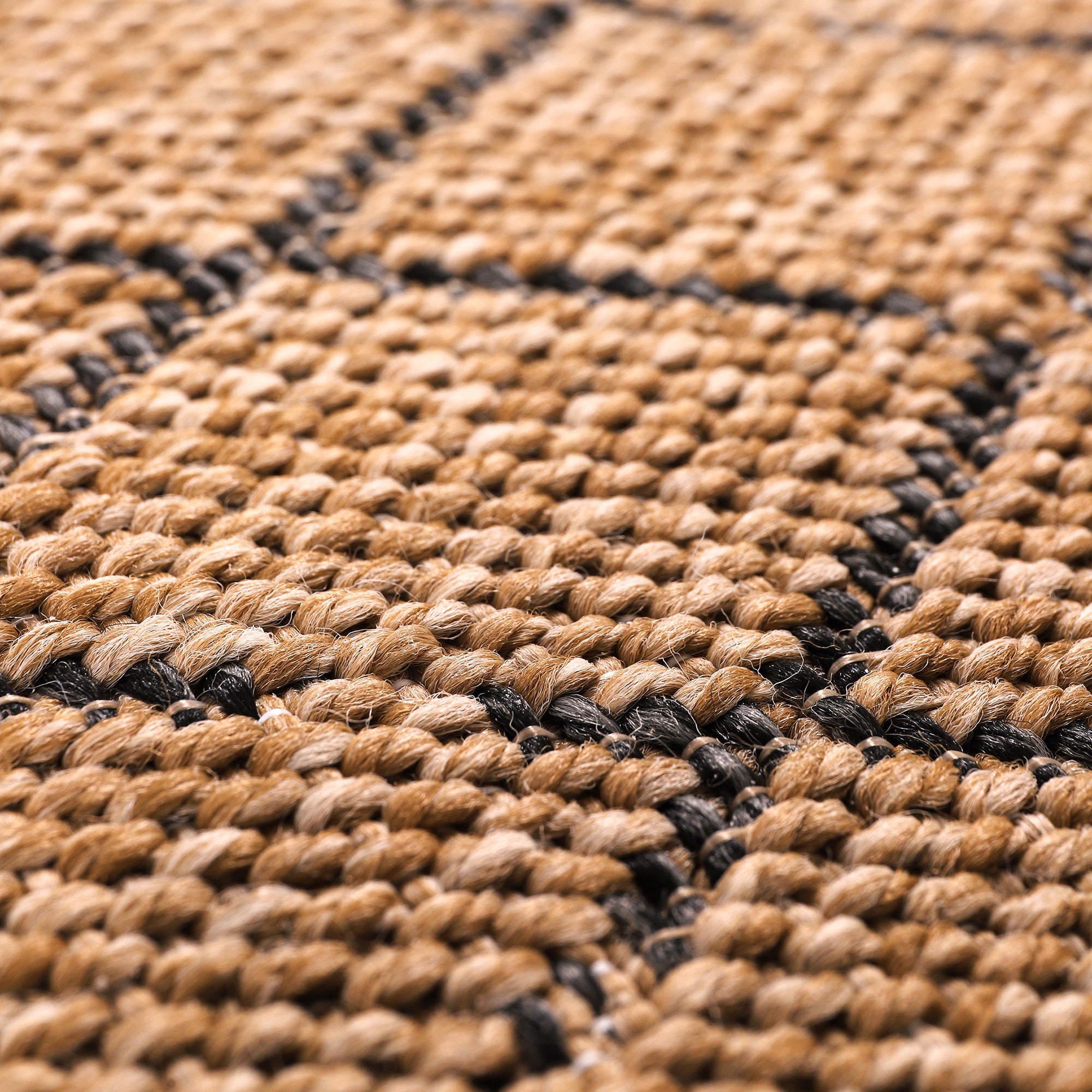 Netline Home Diamond Weave Jute-Effect Rug – Natural Outdoor/Indoor Area Rug with Black Geo Pattern, Non-Slip, Weatherproof, Easy-Clean