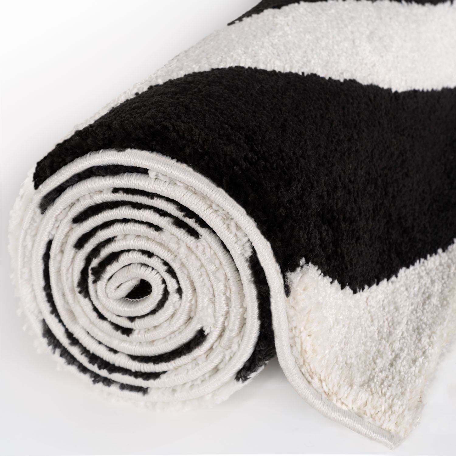 Joli Wave Black & White Rug