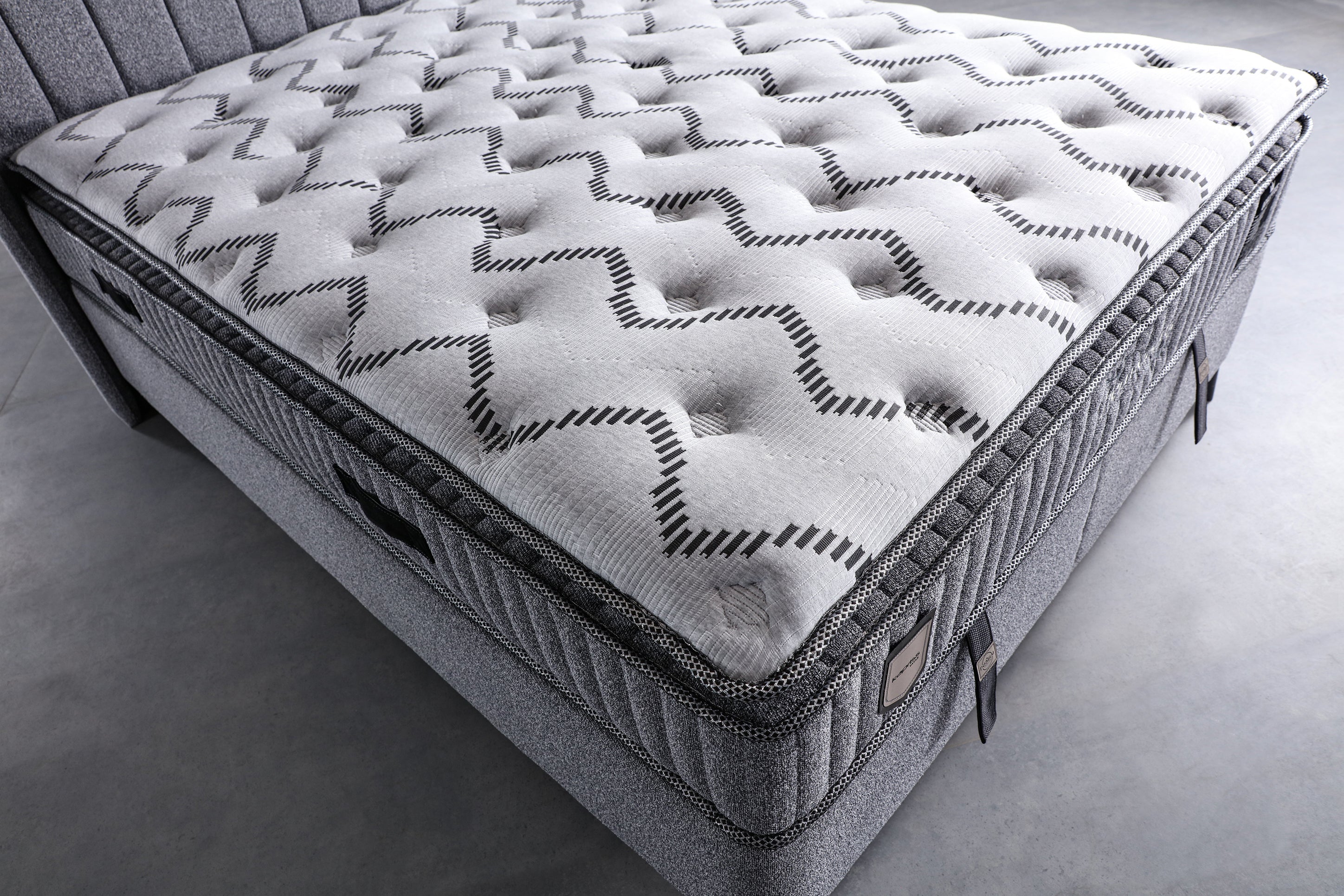 Supportive Thermo King mattress by Netline Home Interior showing plush, comfortable surface for restful sleep and enhanced support.