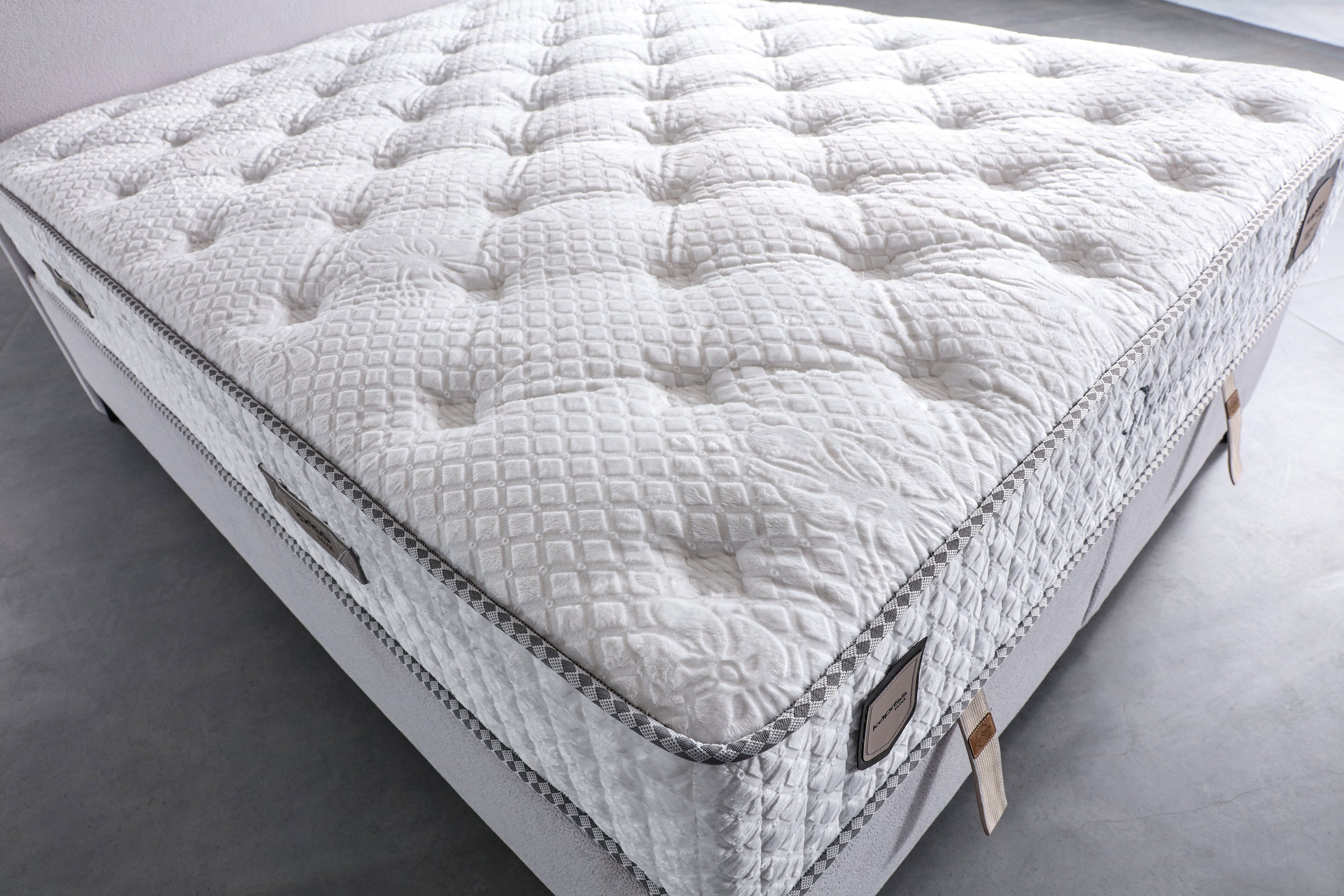 Premium Bed Set by Netline Interiors