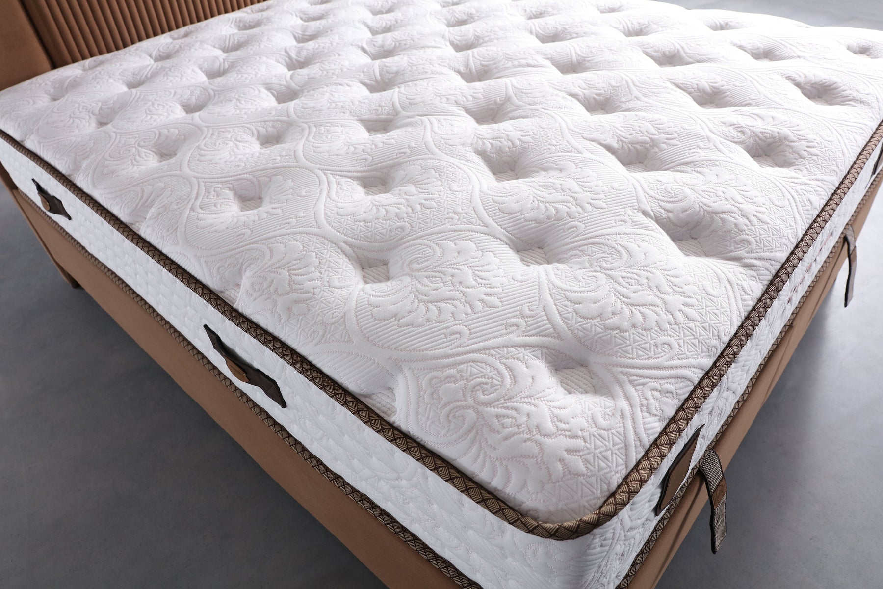 Selectum Mattress by Netline Interiors