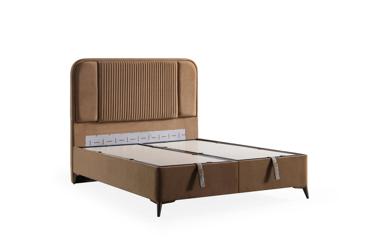 Selectum Bed Sets by Netline Interiors