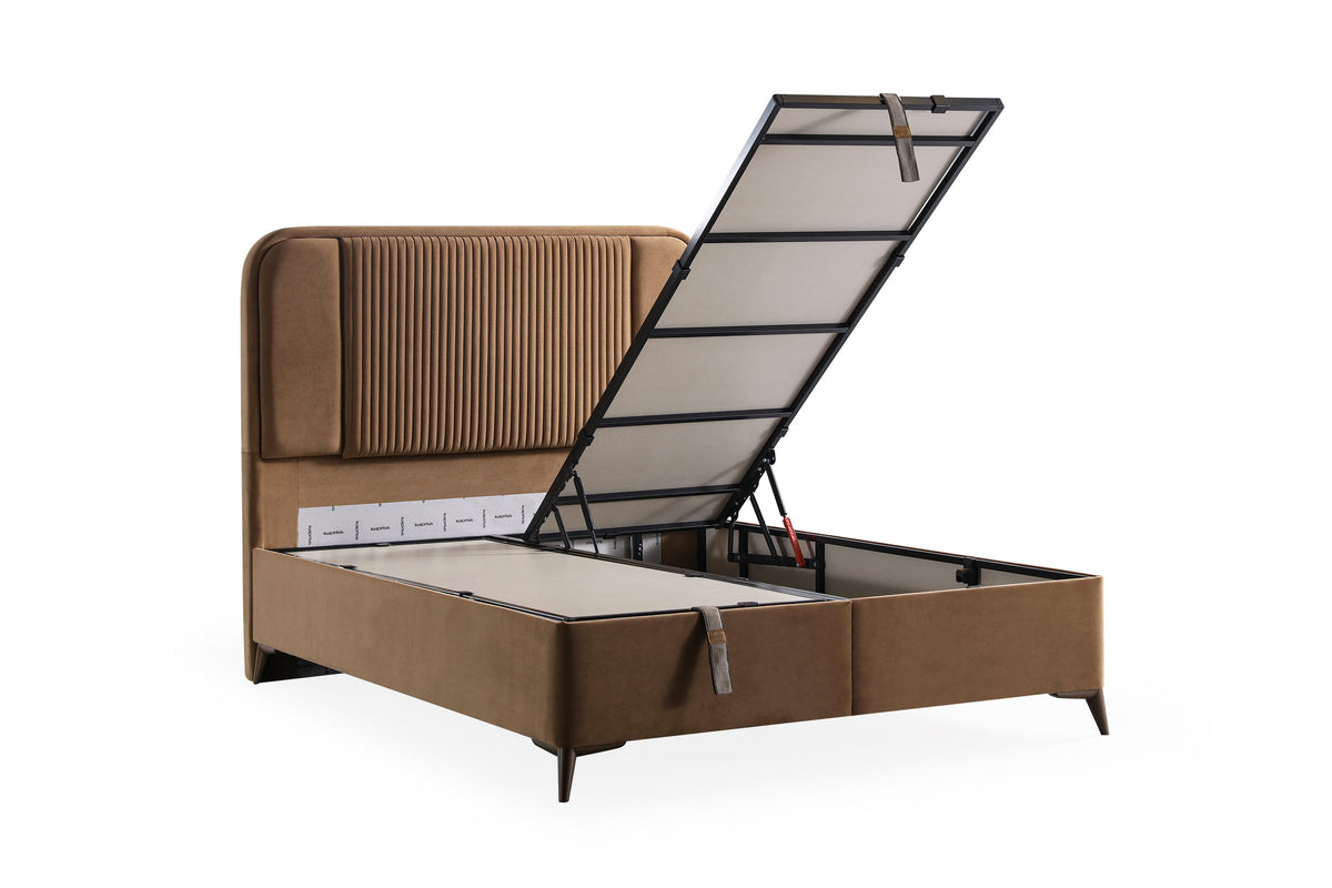 Selectum Bed Sets by Netline Interiors