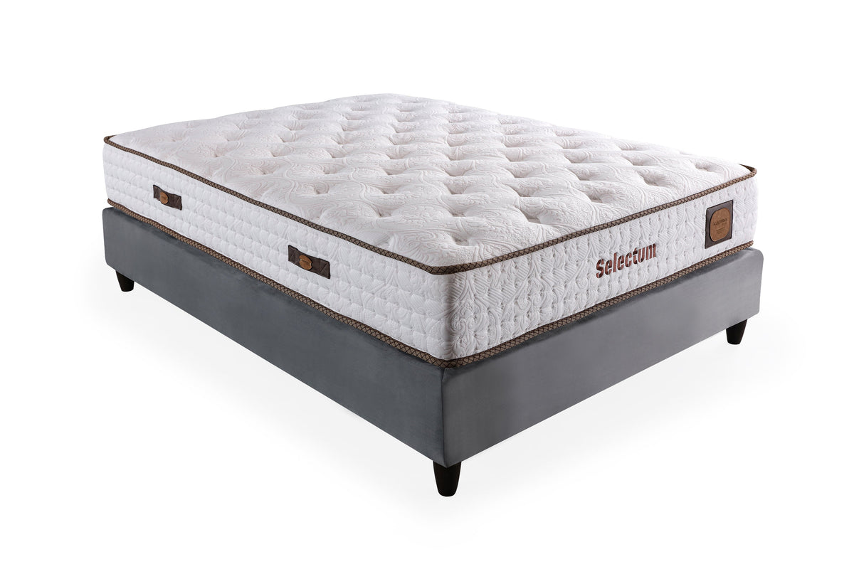 Selectum Bed Sets by Netline Interiors
