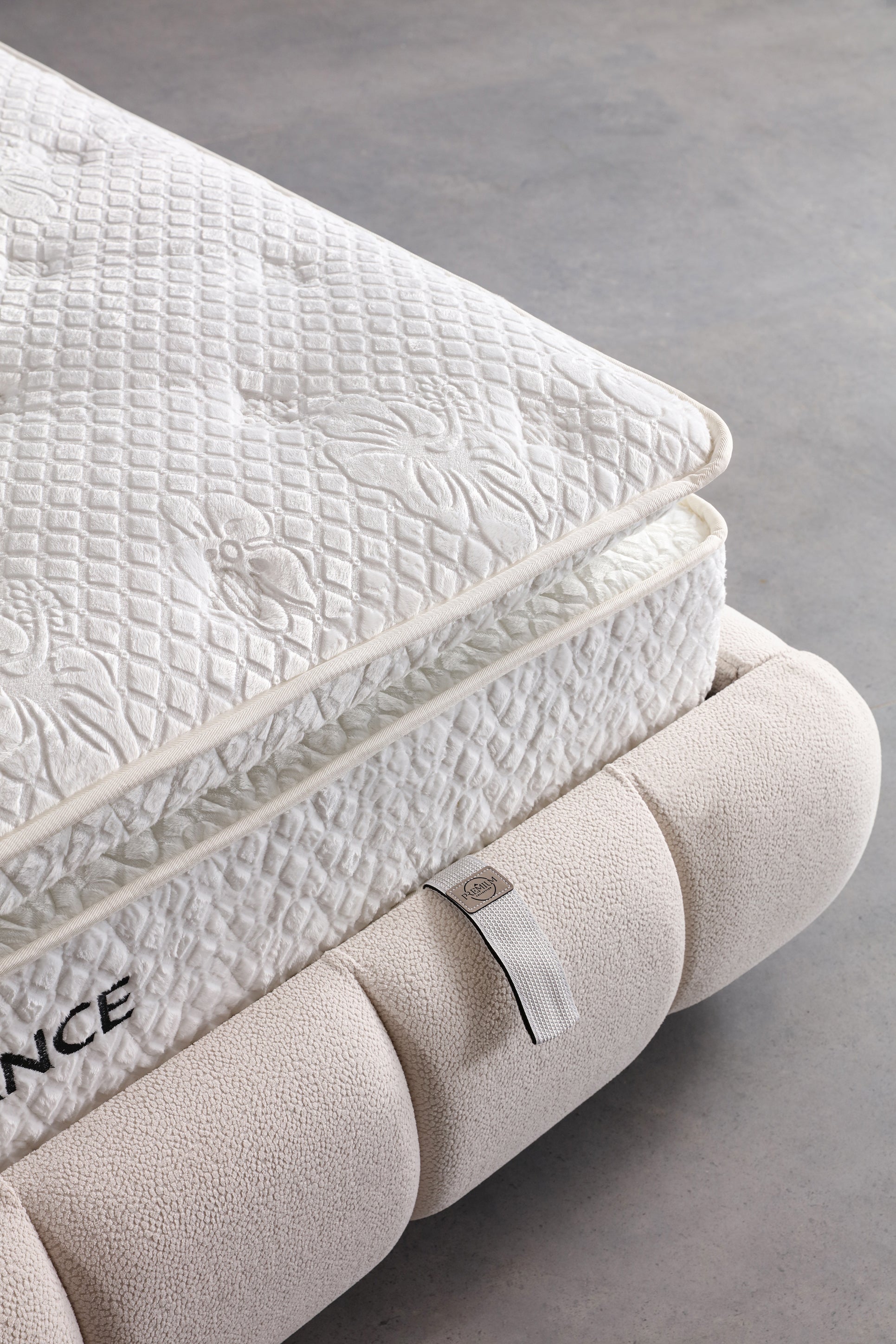 Elegance Plus Bed Set by Netline Interiors
