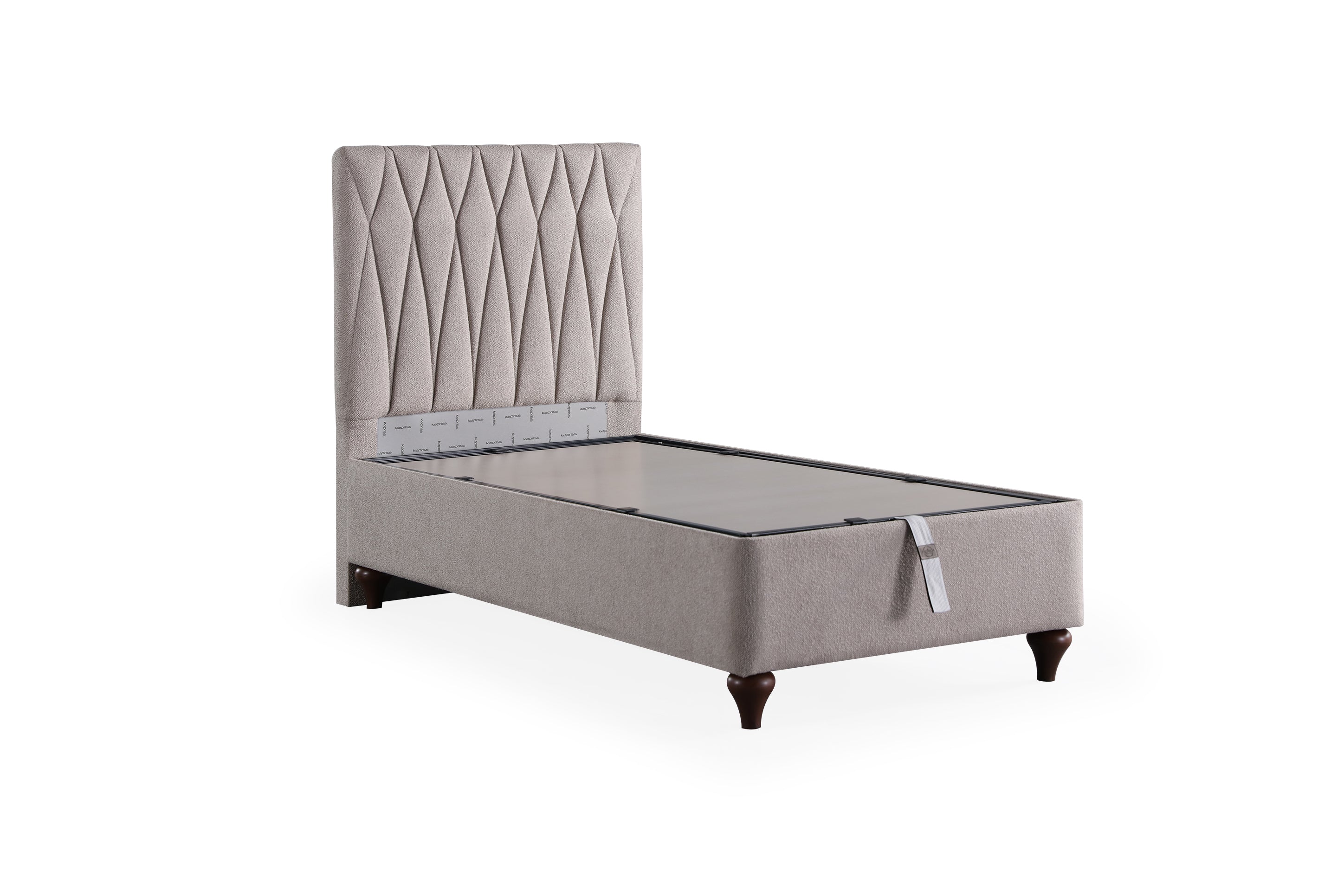 Linen Bed Set by Netline Interiors