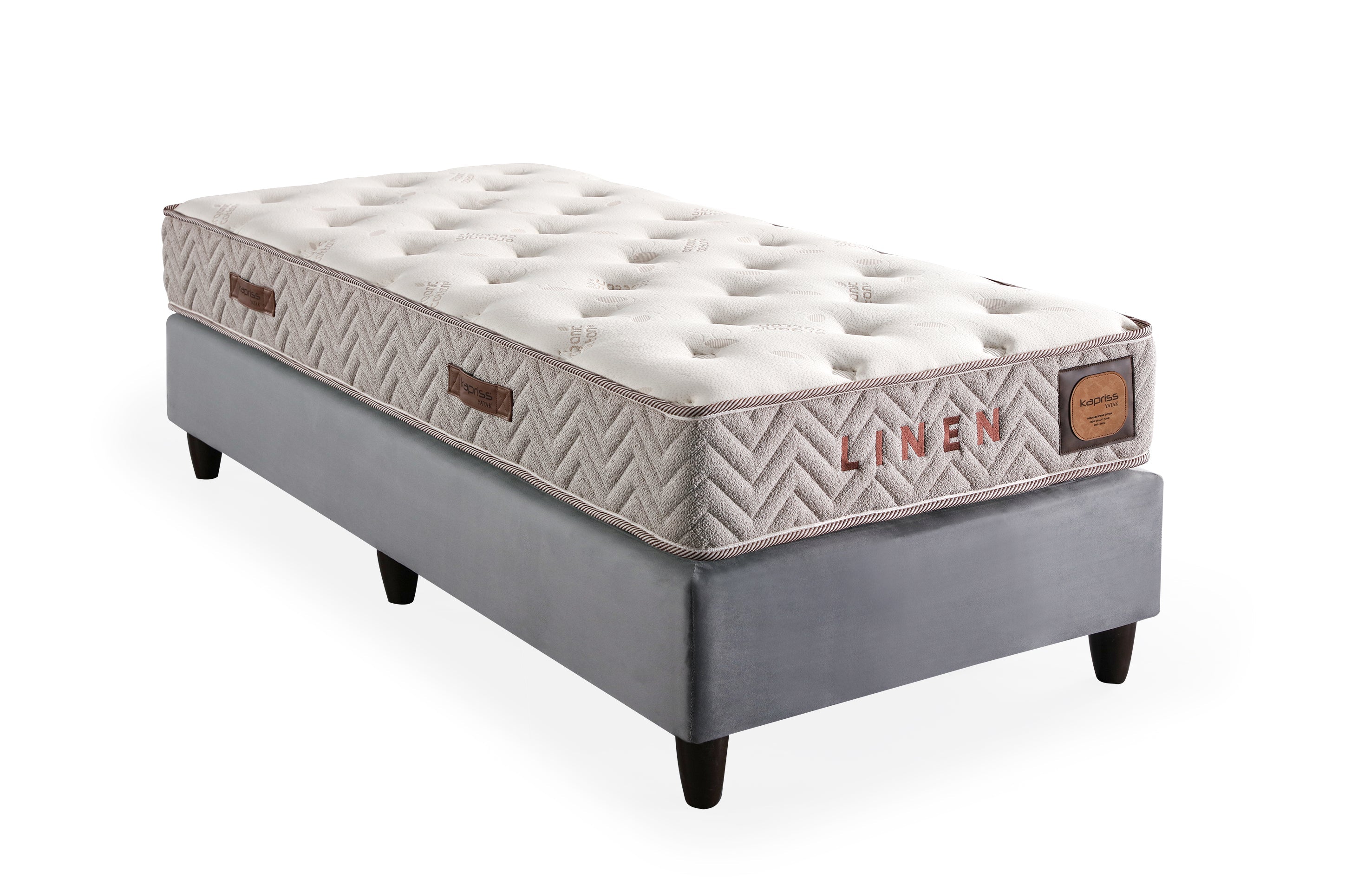 Linen Bed Set by Netline Interiors