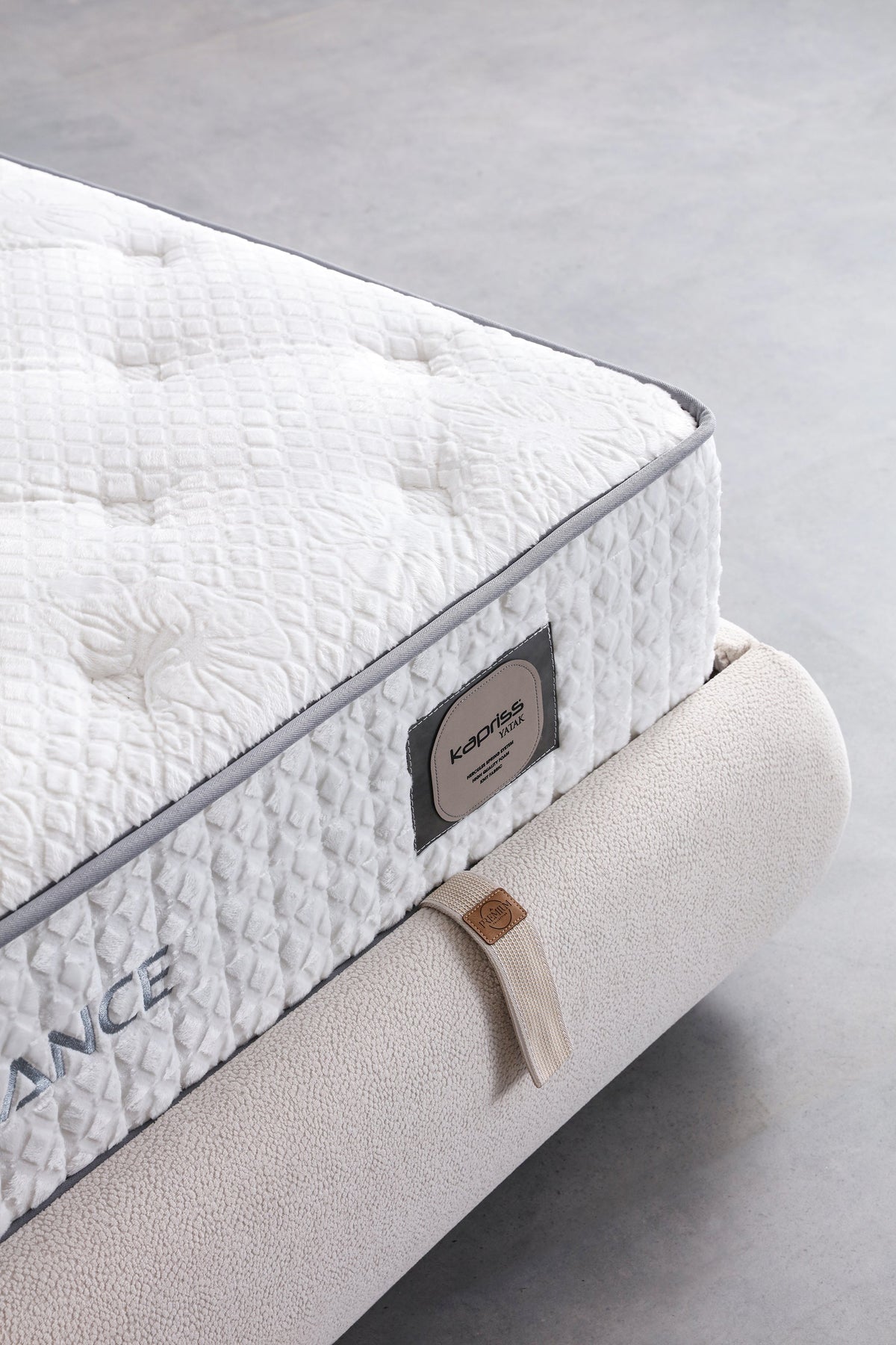 Elegance Bed Set by Netline Interiors