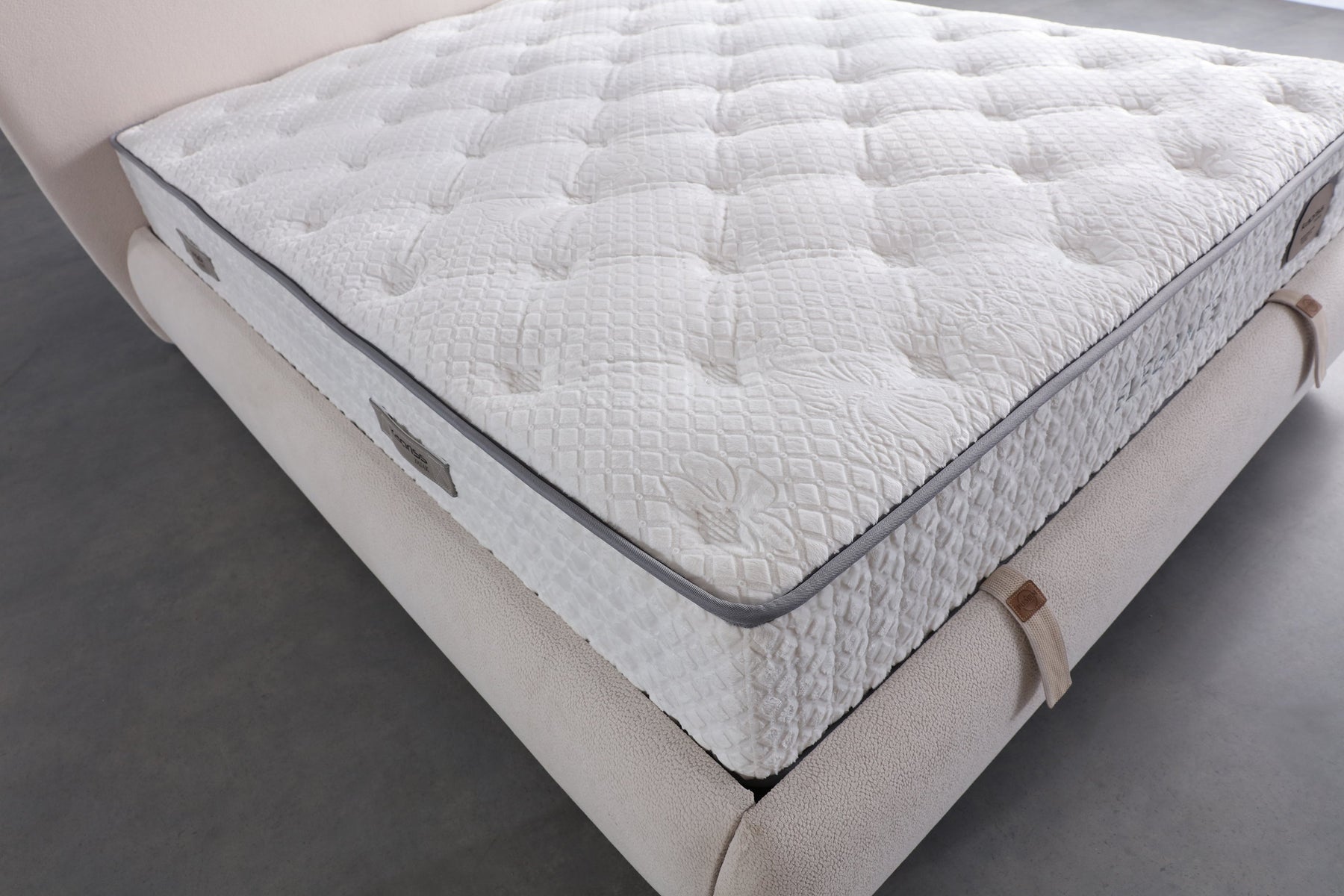 Elegance Mattress by Netline Interiors