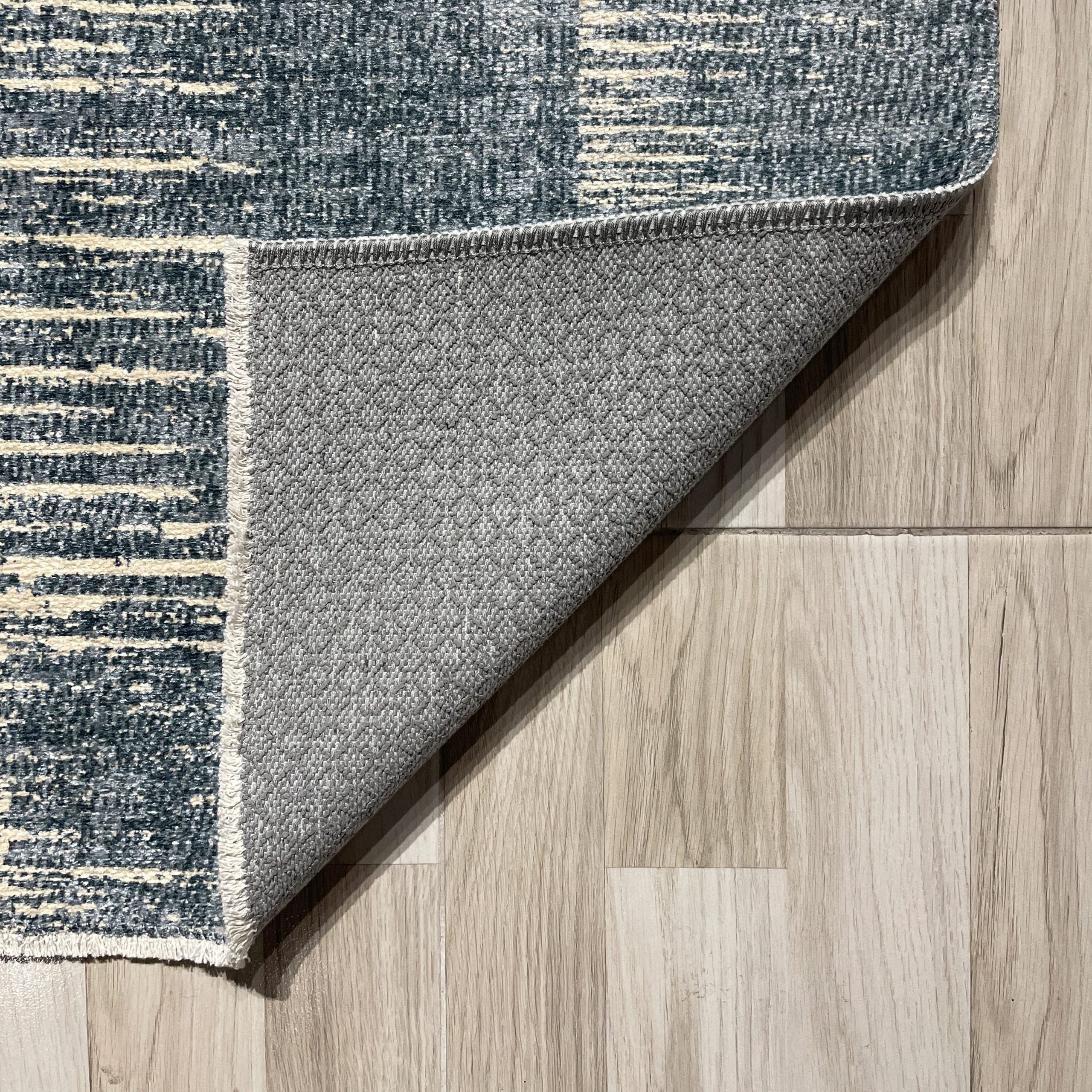 Netline Home Gray Silver Modern Machine Washable Chenille Rug Design 1008 - Gallery Image 3 - Netline Home