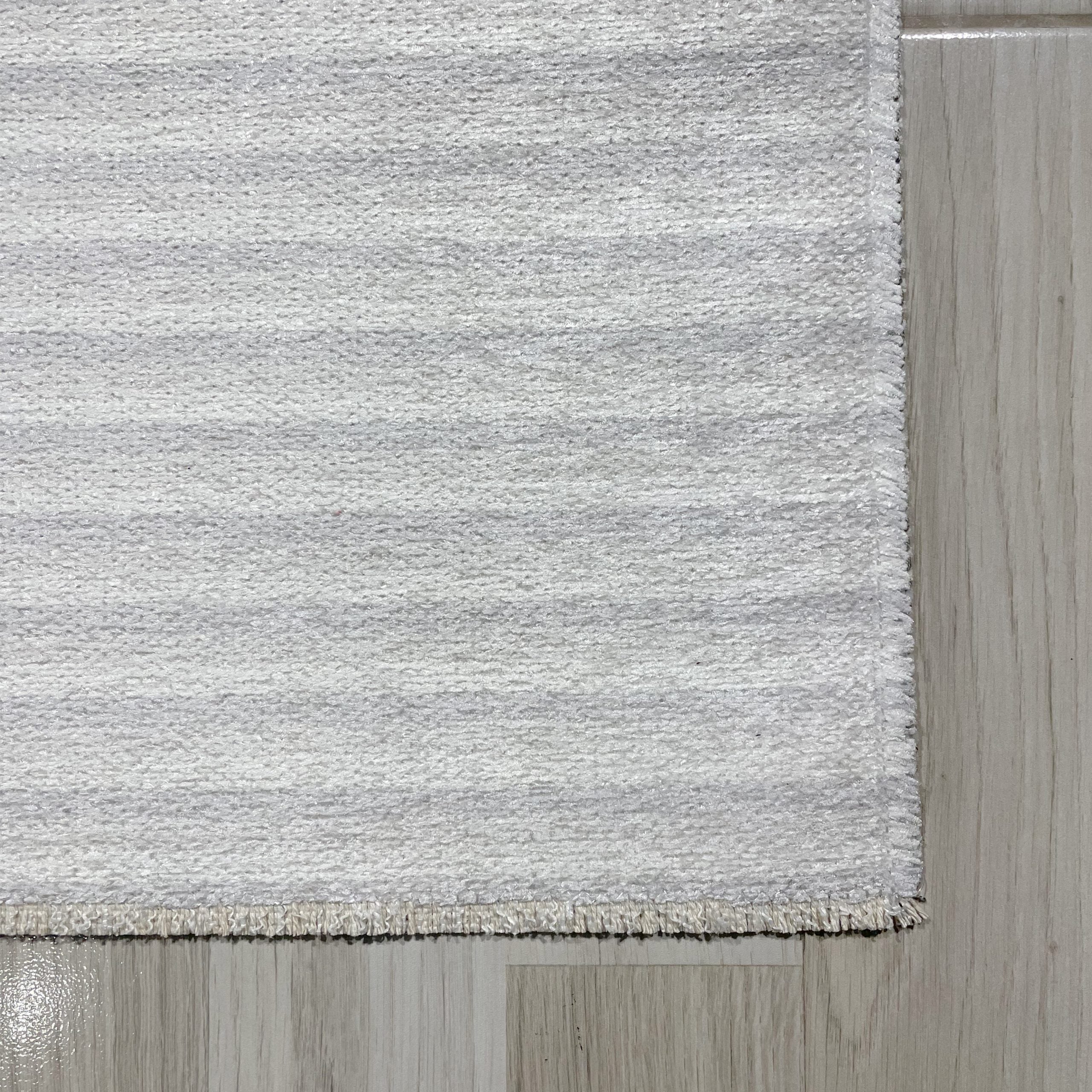 Netline Home Gray Silver Modern Machine Washable Chenille Rug Design 1058 - Detailed Photoshoot - Netline Home