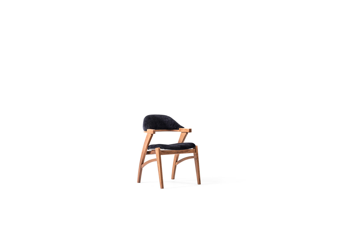 Mustang Dining Room Set by Netline Interiors