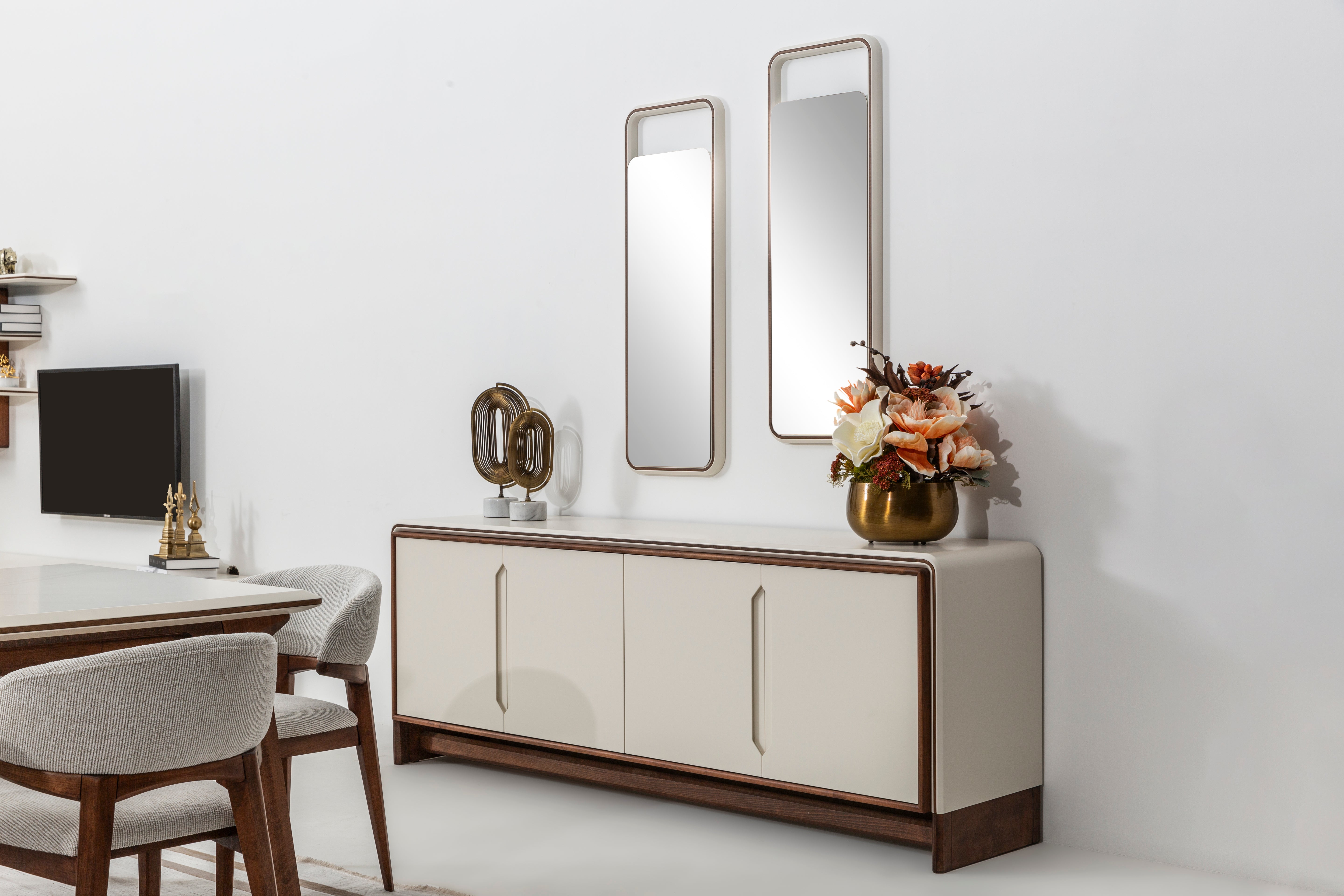 Cadillac Dining Room Set by Netline Interiors