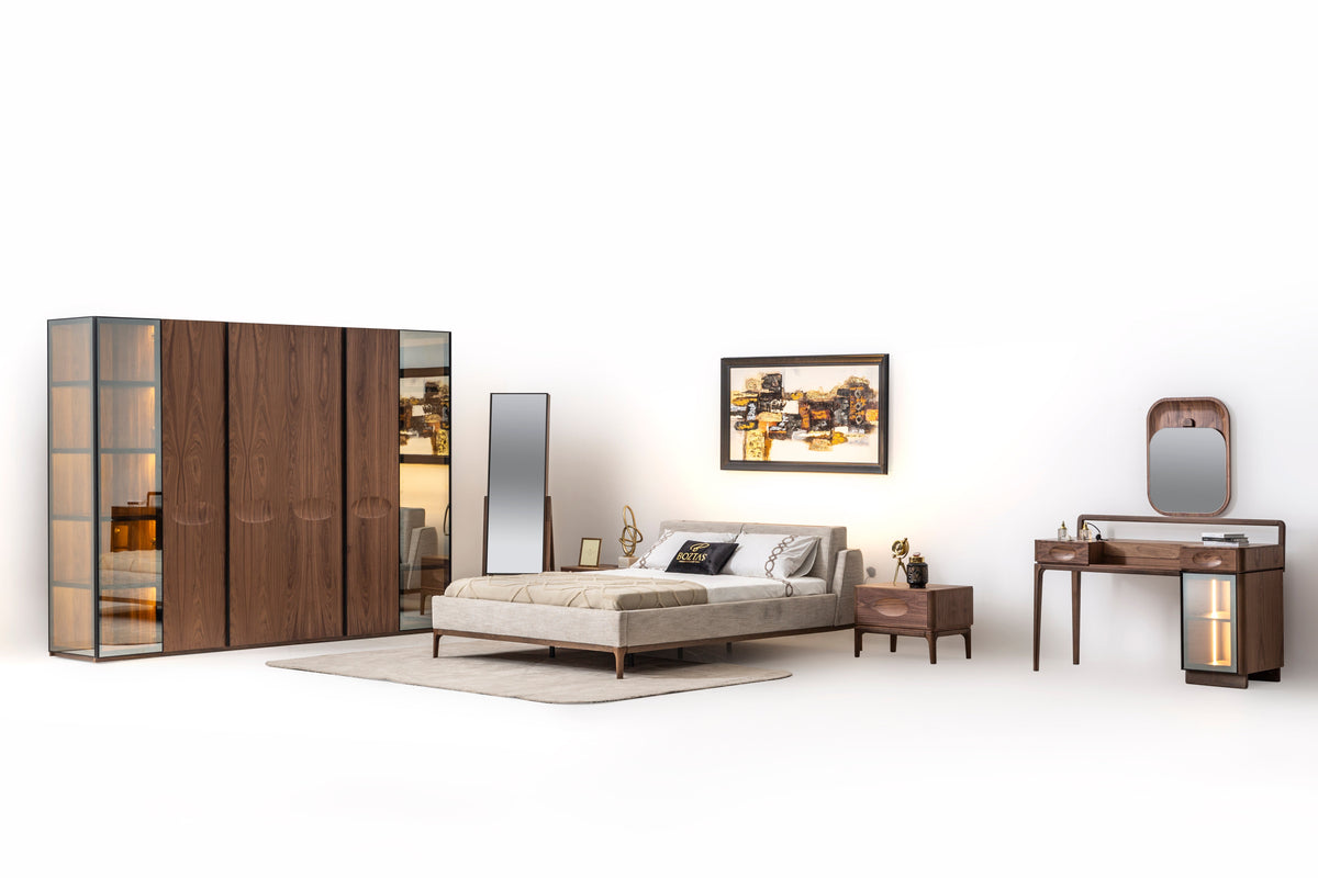 Aston Bedroom by Netline Interiors