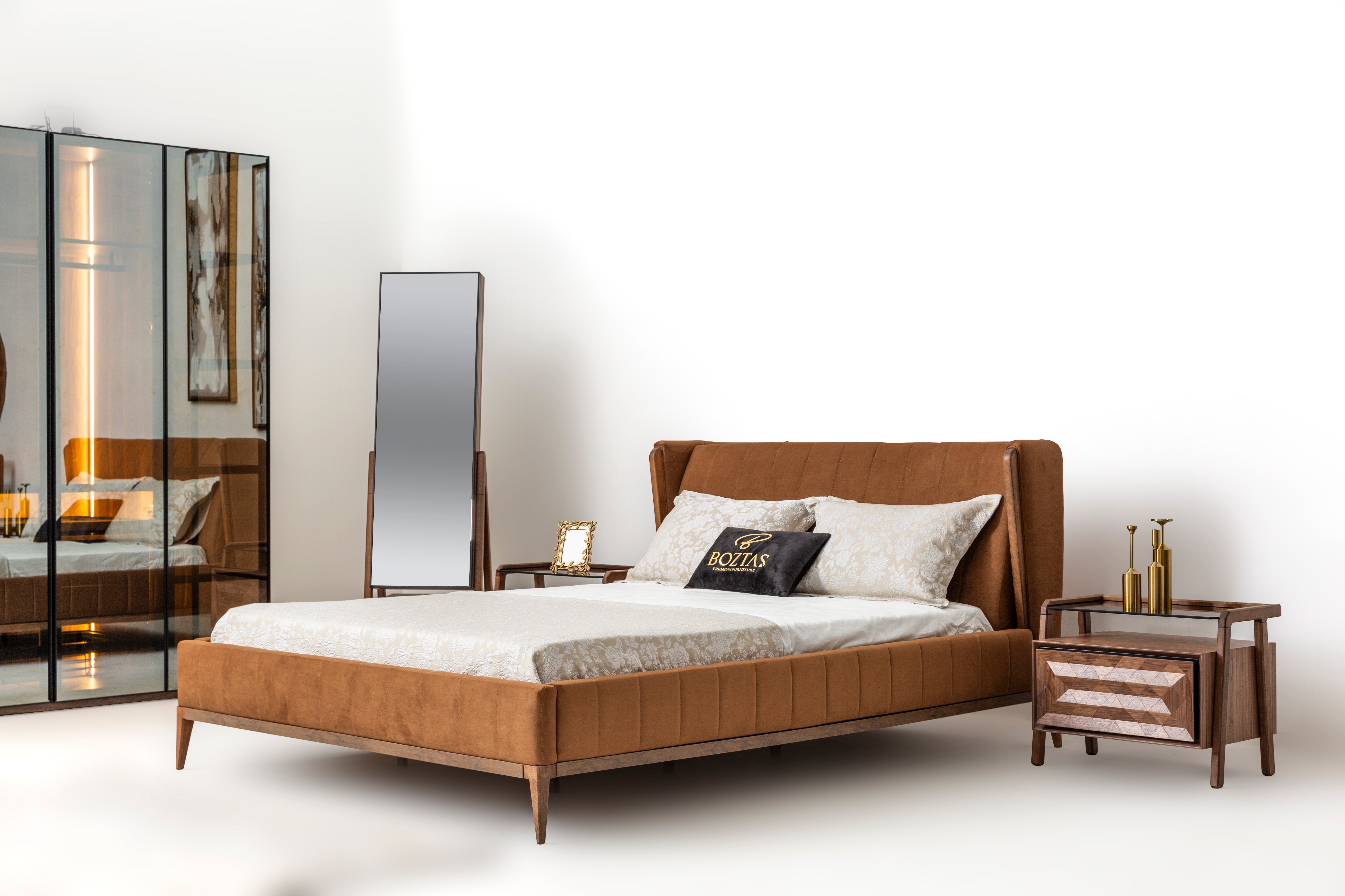 Maserati bedroom set by Netline Home Interior featuring a stylish bed, matching nightstands, and modern bedroom furniture.
