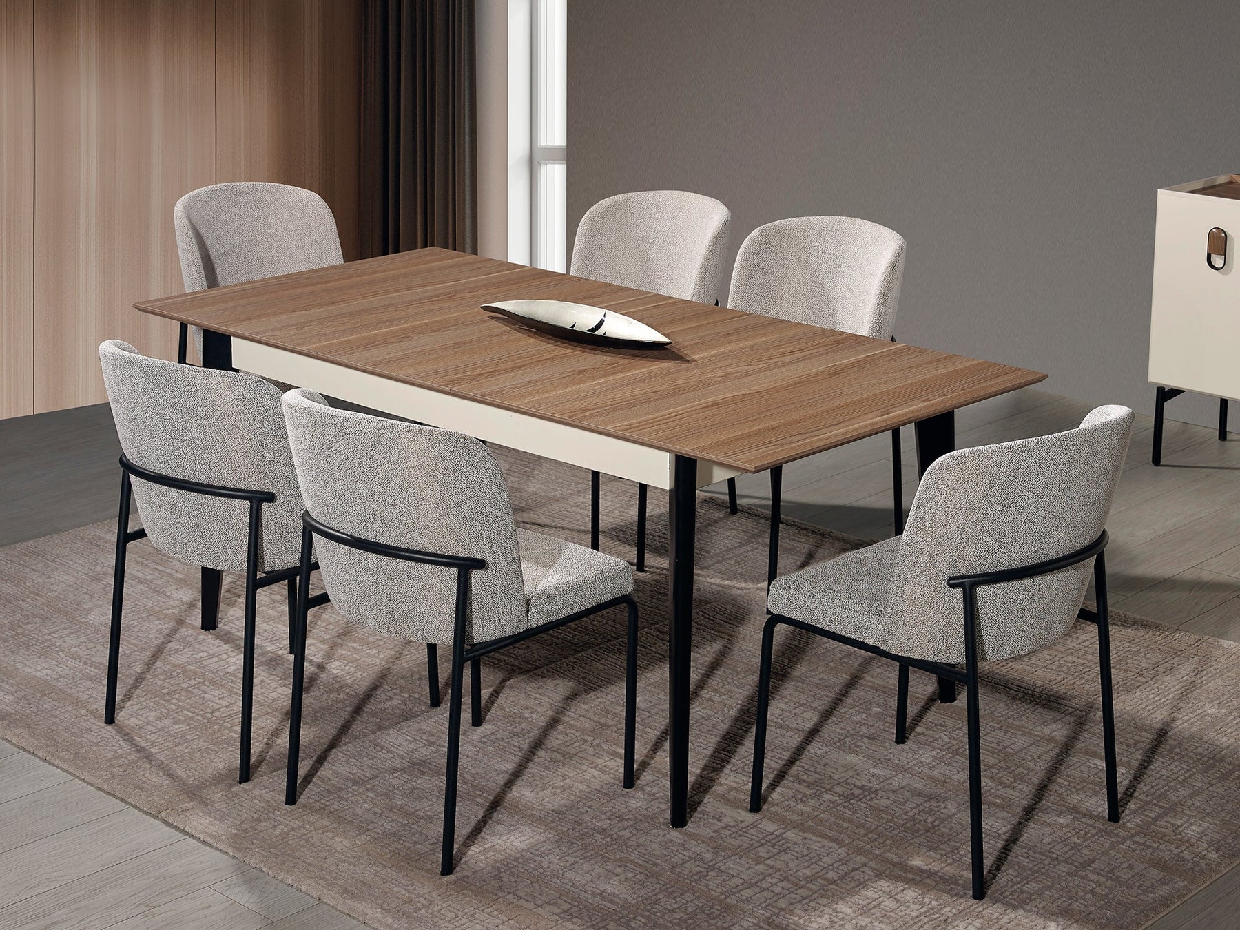 Smart Dining Room by Netline Interiors