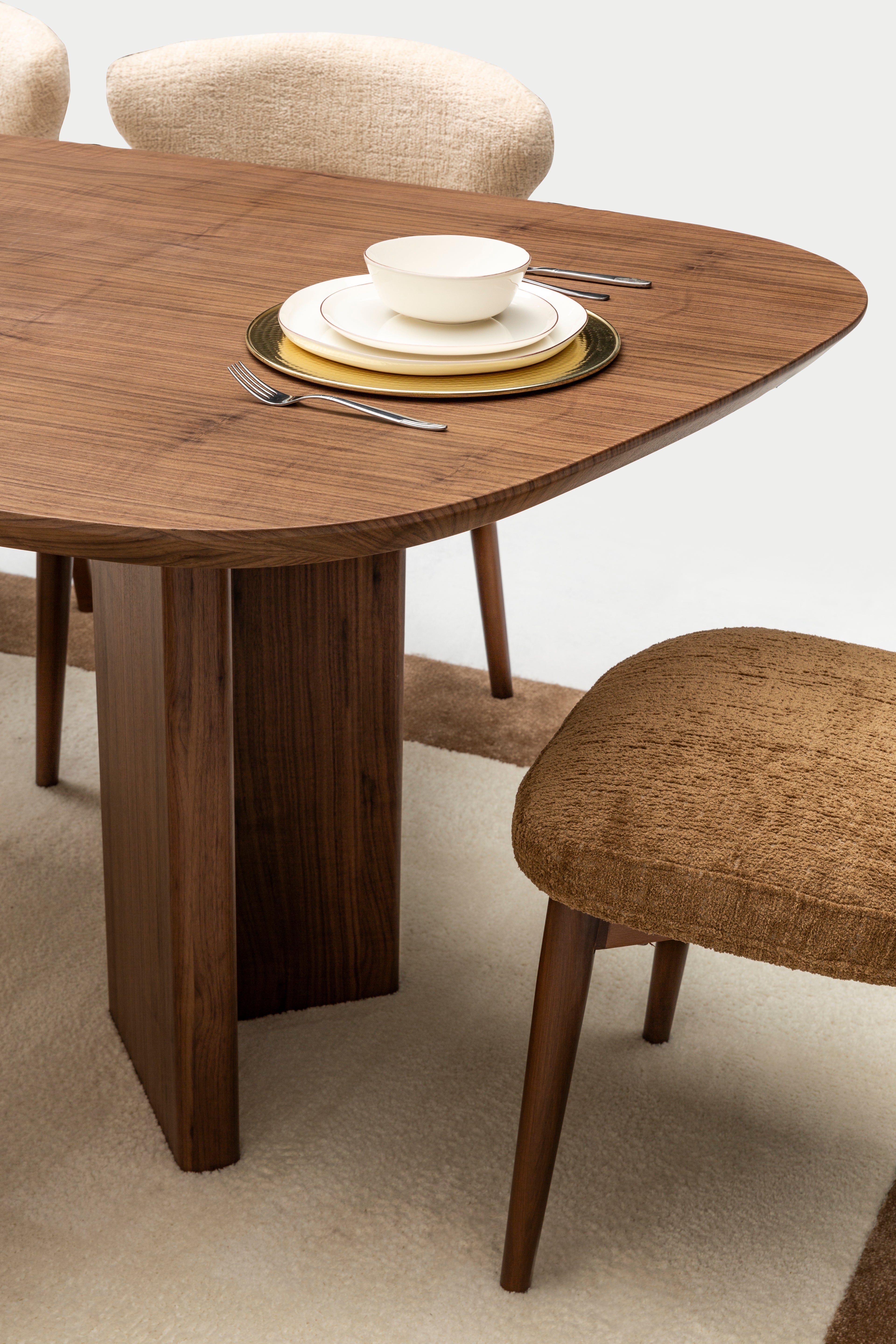 Netline Home Interior Rolex dining room furniture set with table and chairs in a modern dining space.