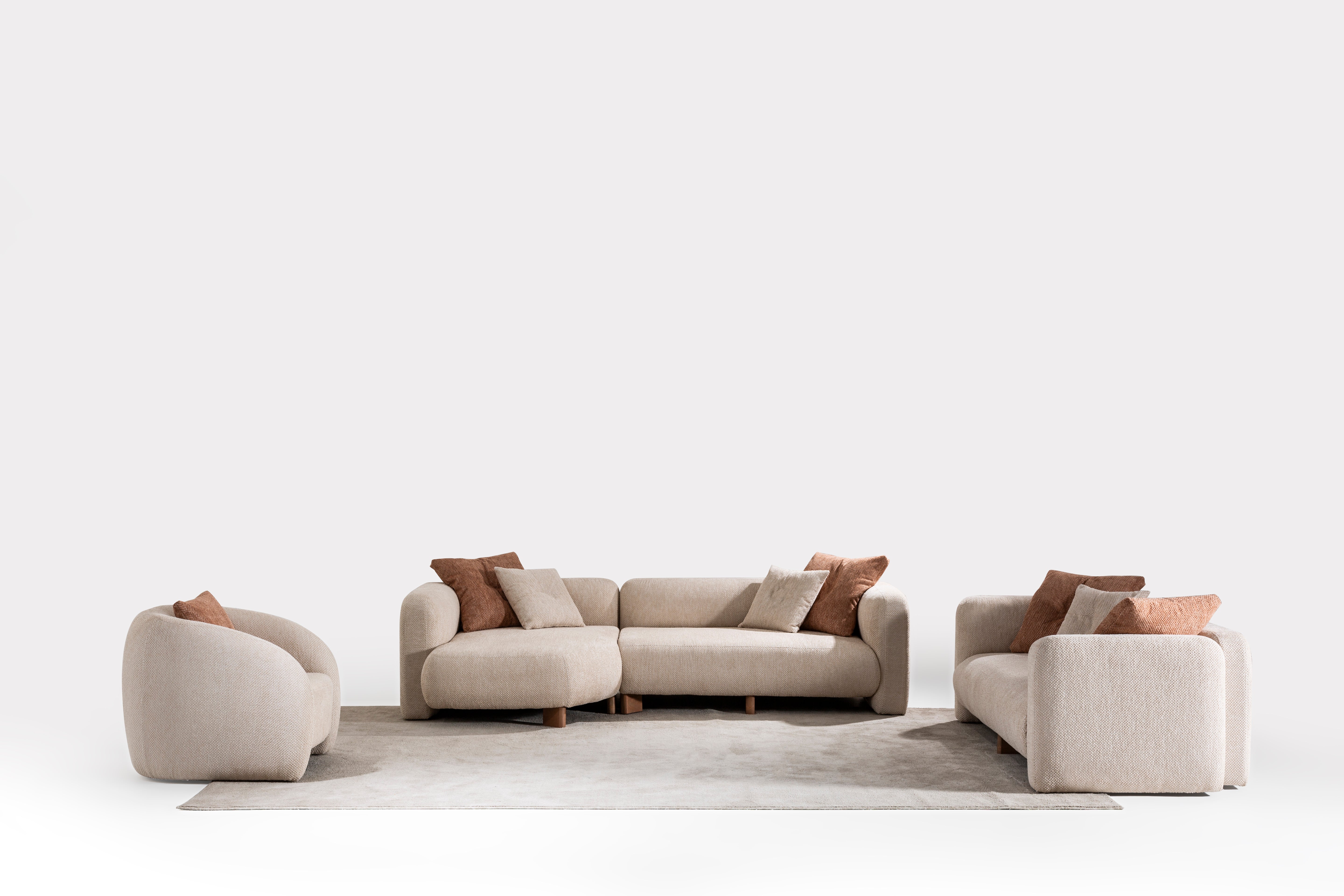 Modern Lincoln sofa set by Netline Home Interior with plush cushions and sleek design for stylish living room comfort.