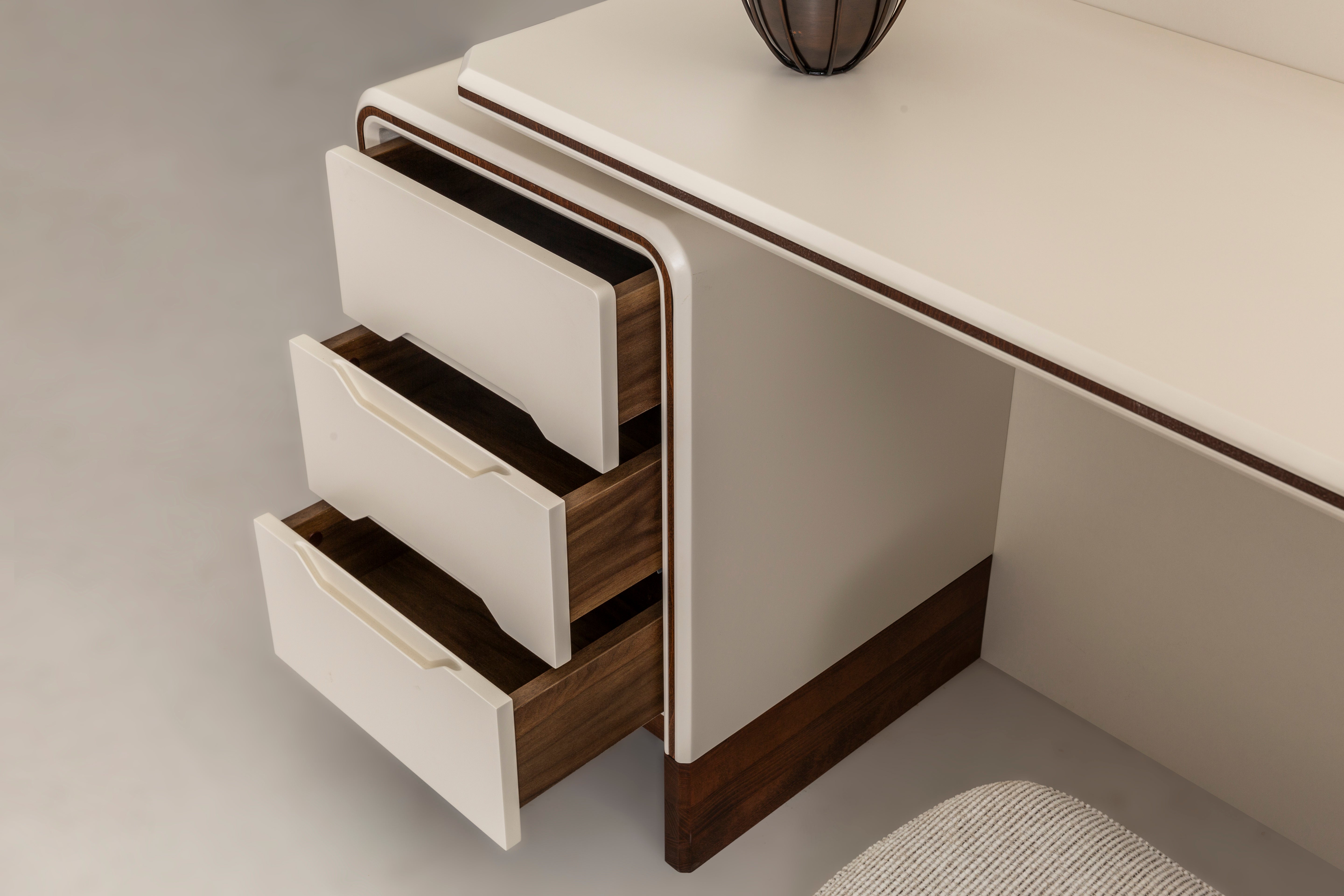 Cadillac Bedroom Set by Netline Home Interior featuring a modern bed, matching nightstands, and bedroom furniture in a stylish room.