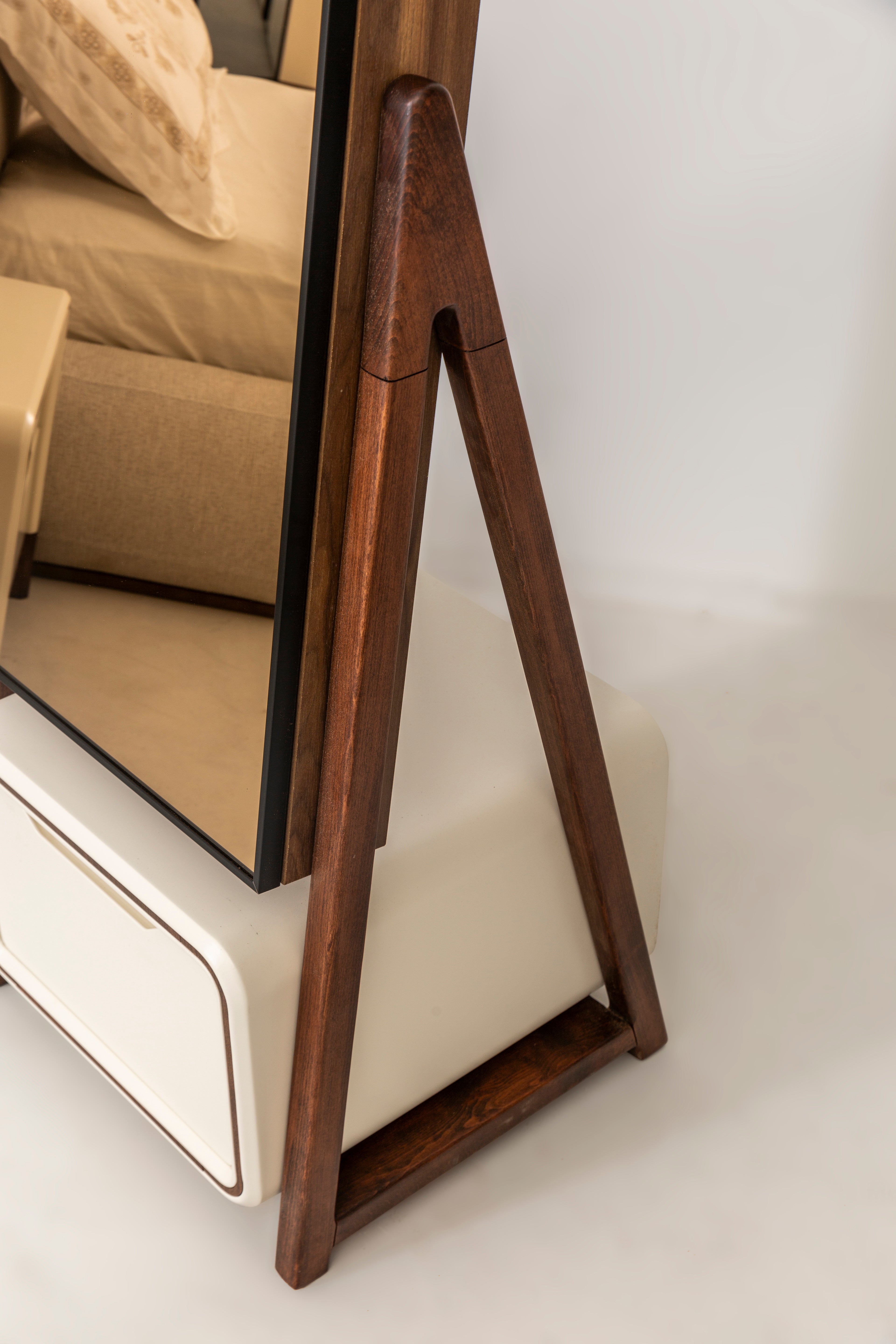 Netline Home Cadillac Bedroom Set