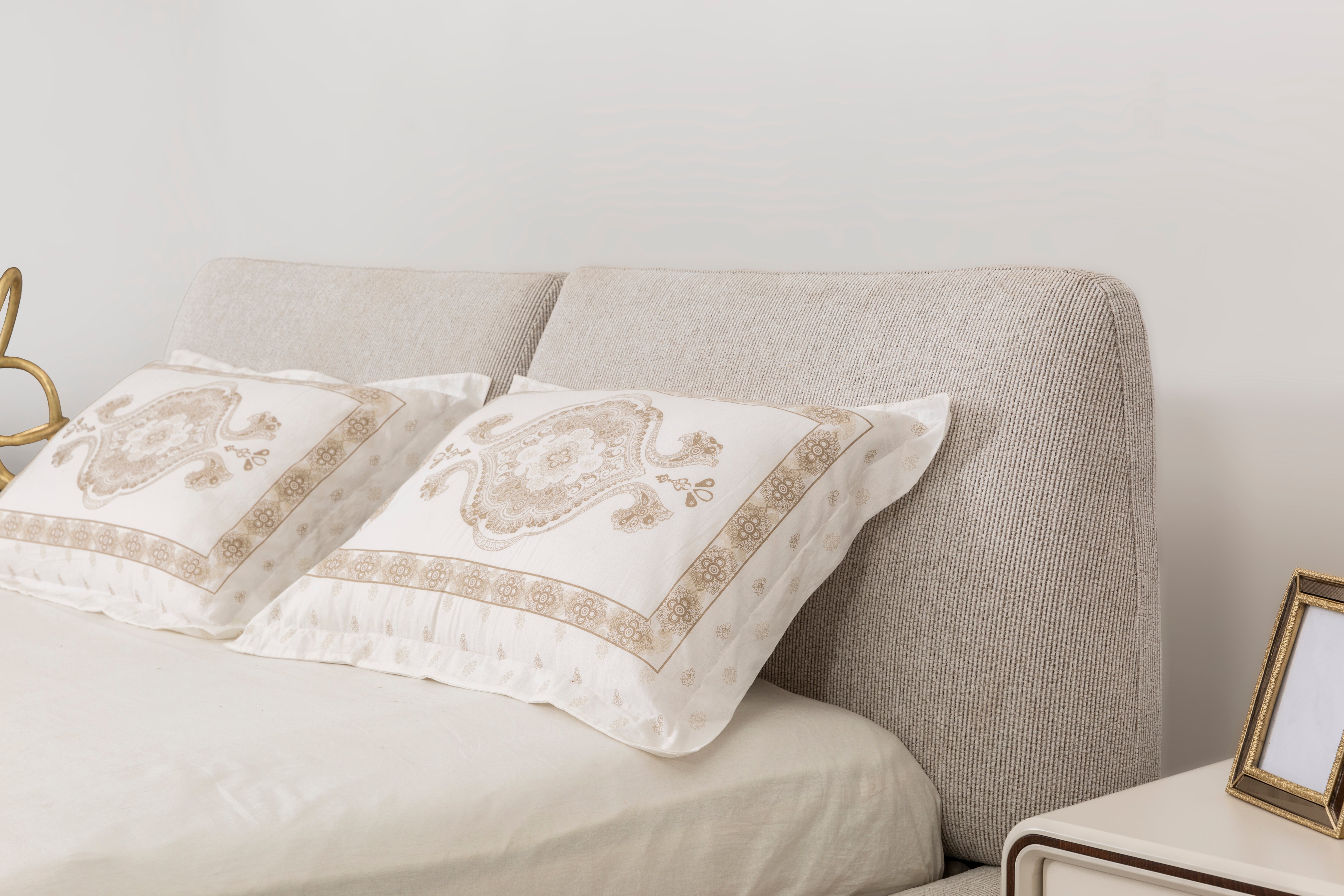 Cadillac bedroom set by Netline Home Interior featuring a bed, nightstands, and dresser in a modern bedroom style.