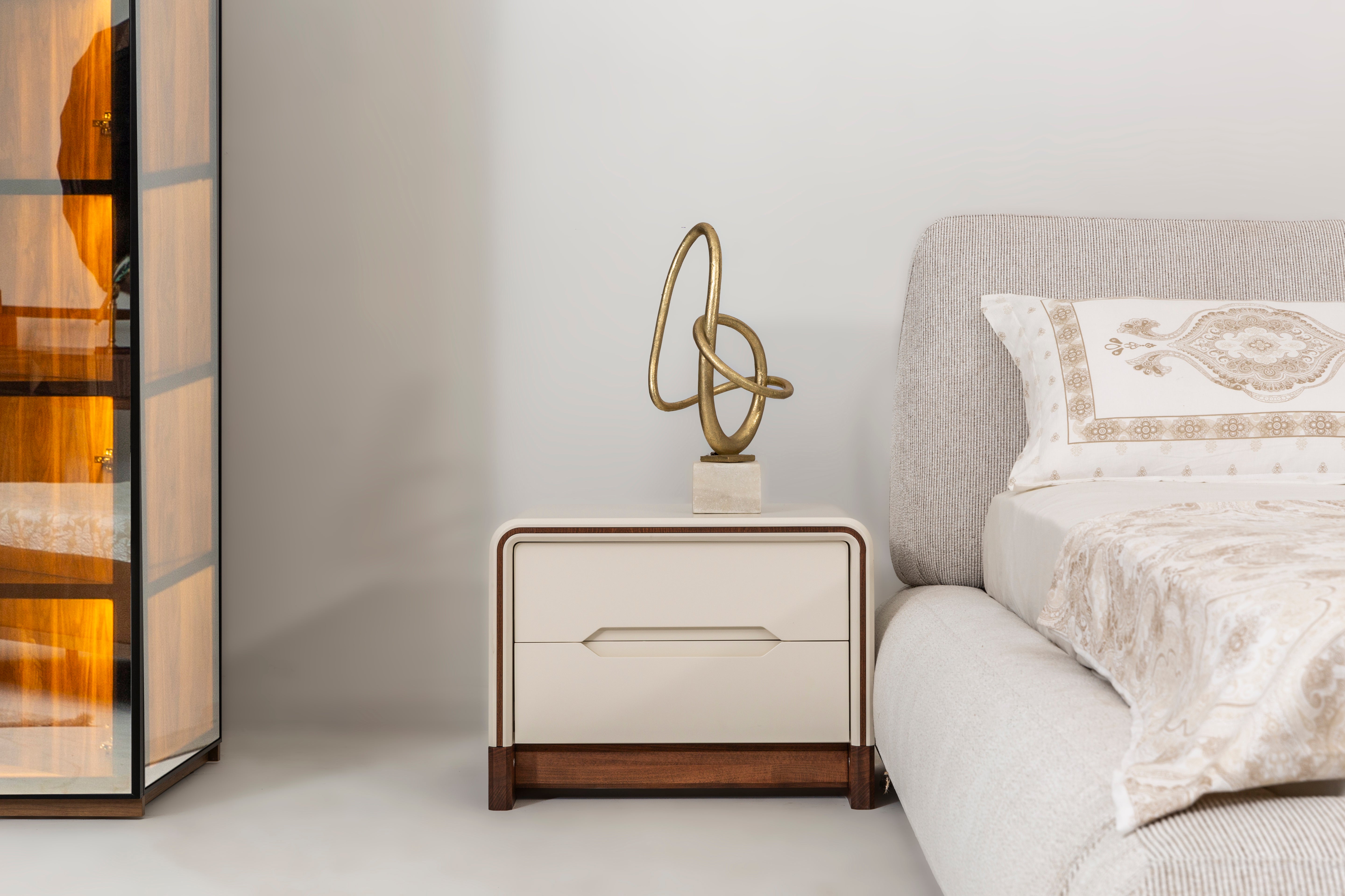 Netline Home Cadillac Bedroom Set