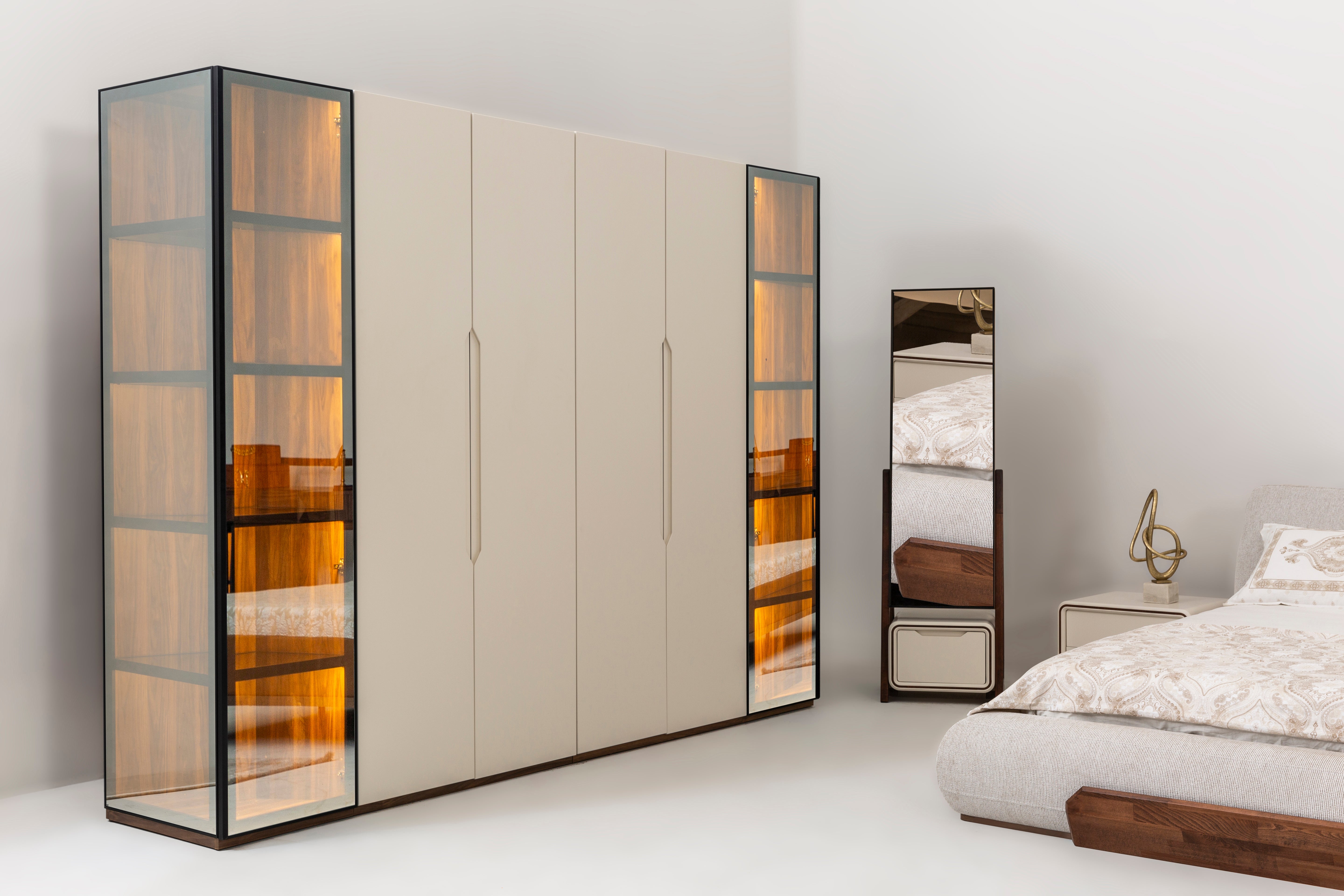 Cadillac Bedroom by Netline Interiors