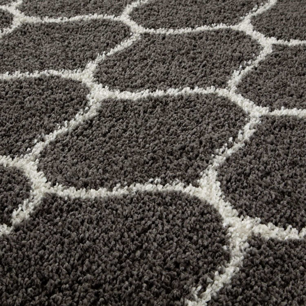 Moroccan Dark Grey Shaggy Rug – 640
