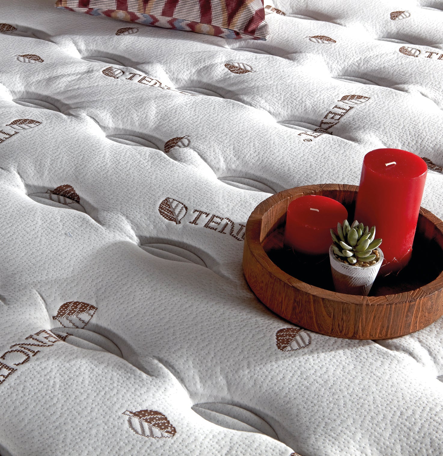 Soft Tencel bed set from Netline Home Interior featuring smooth, stylish bedding for bedroom comfort.