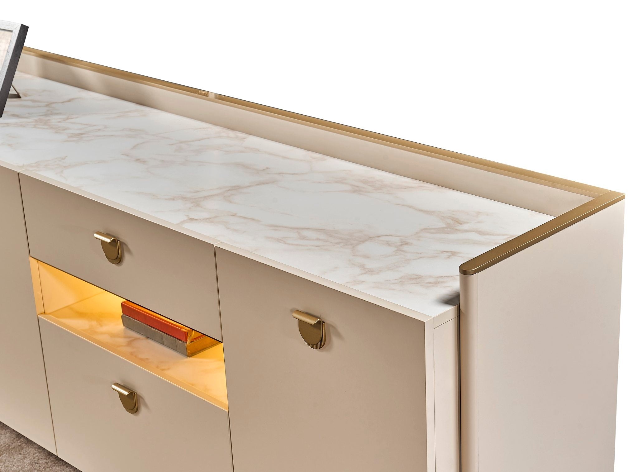 Hermes Dining Room Set by Netline Interiors
