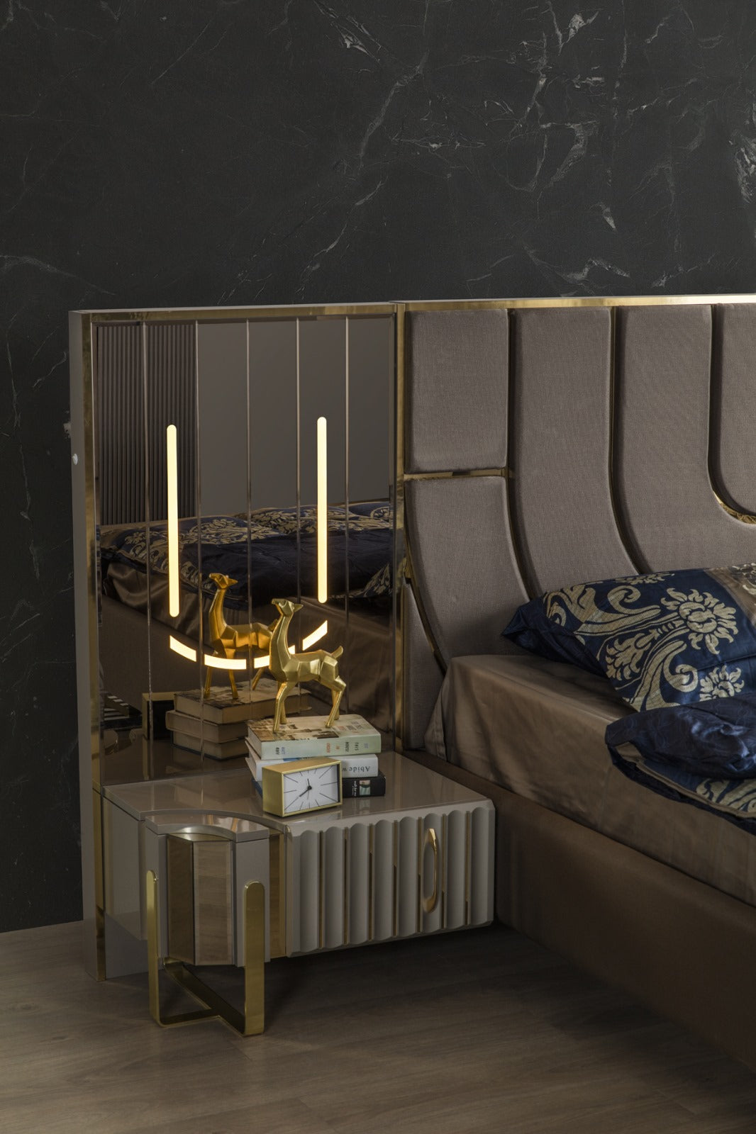 Luxori Bedroom (SK) by Netline Interiors