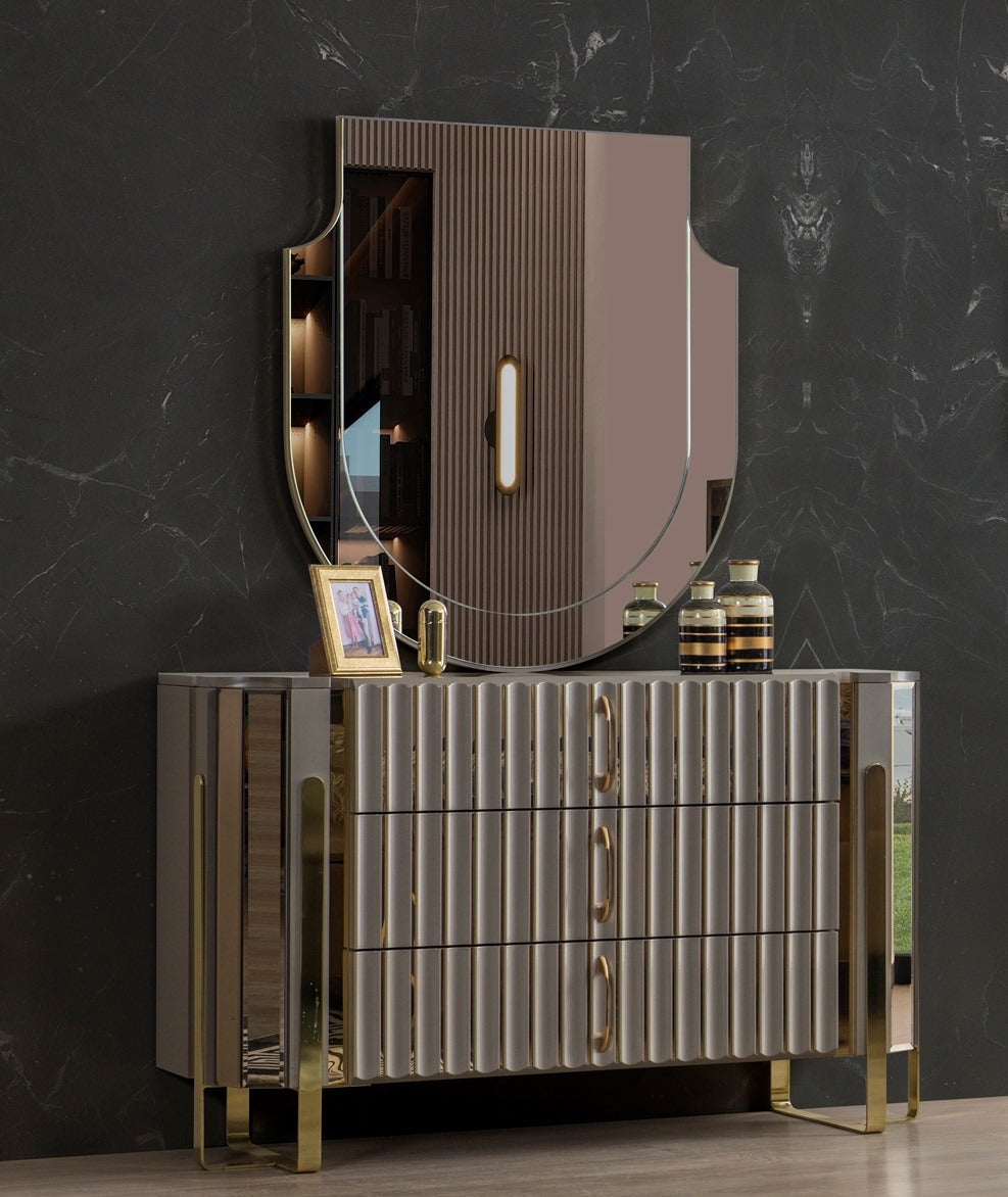 Luxori Bedroom (SK) by Netline Interiors